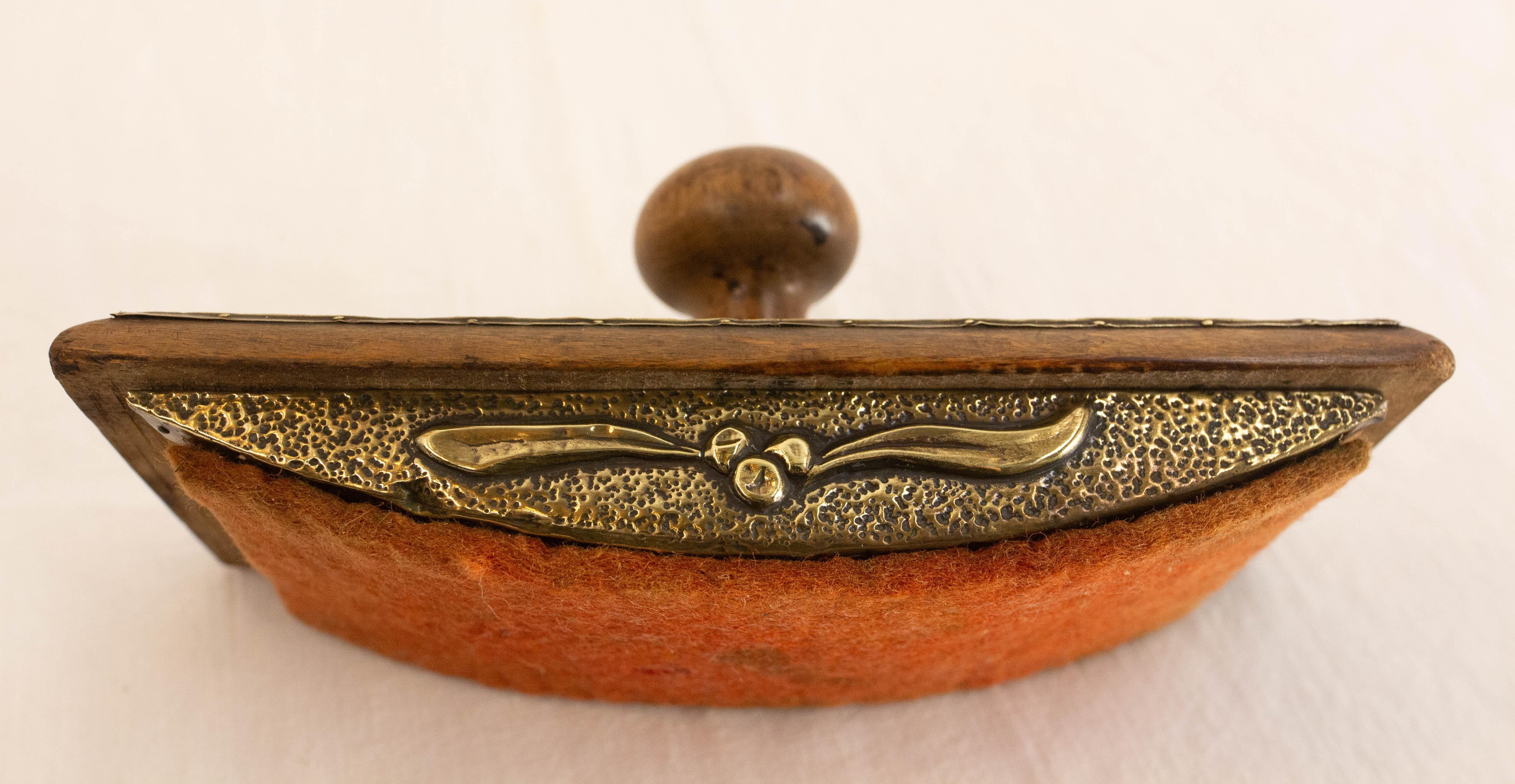 French Copper & Wood Desk Art Nouveau Ink Blotter, circa 1920 For Sale 2