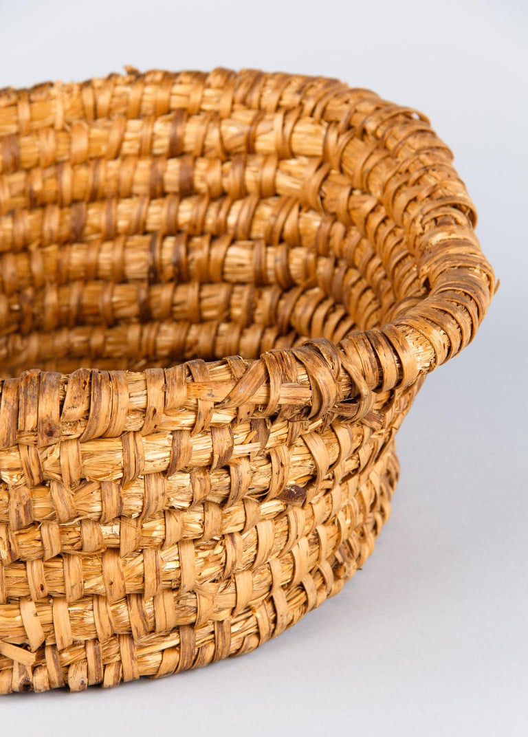 French "Corbeille" Straw Basket from Provence, 20th Century at 1stDibs