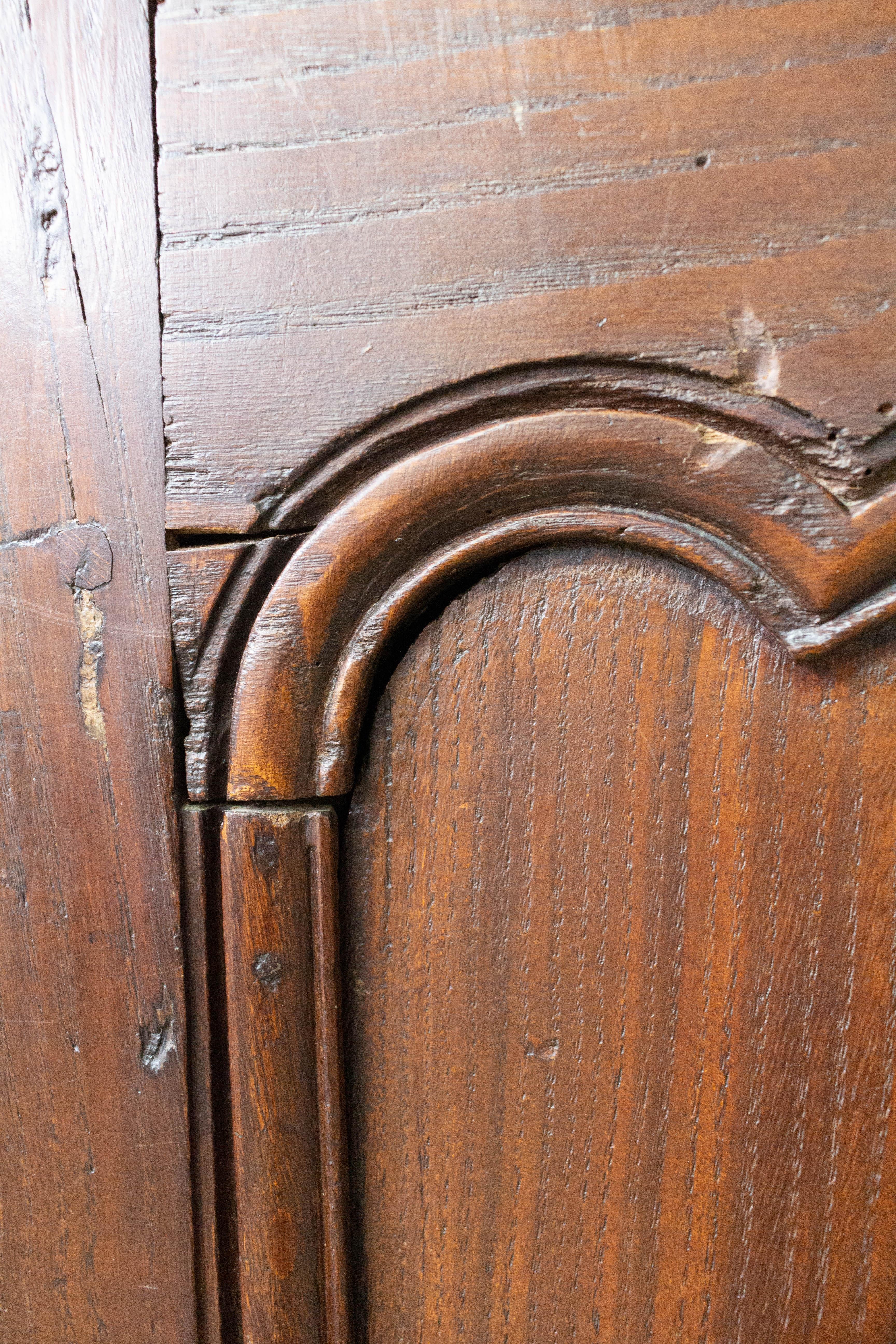 French Corner Cabinet Louis XV Style, Oak, Late 19th Century For Sale 1