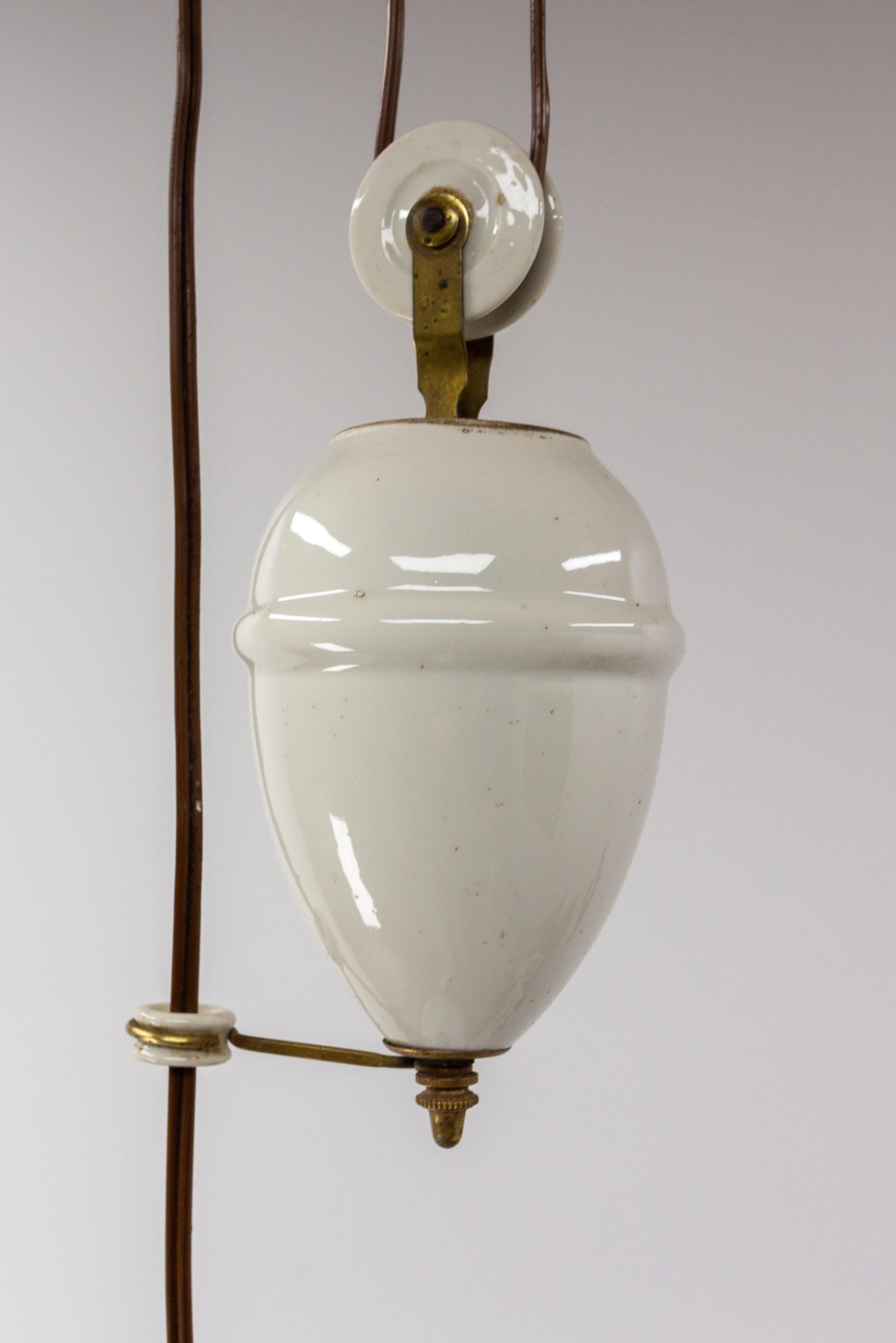 French Counter Weight Chandelier Lustre Glass Ceiling Pendant, circa 1900 For Sale 1