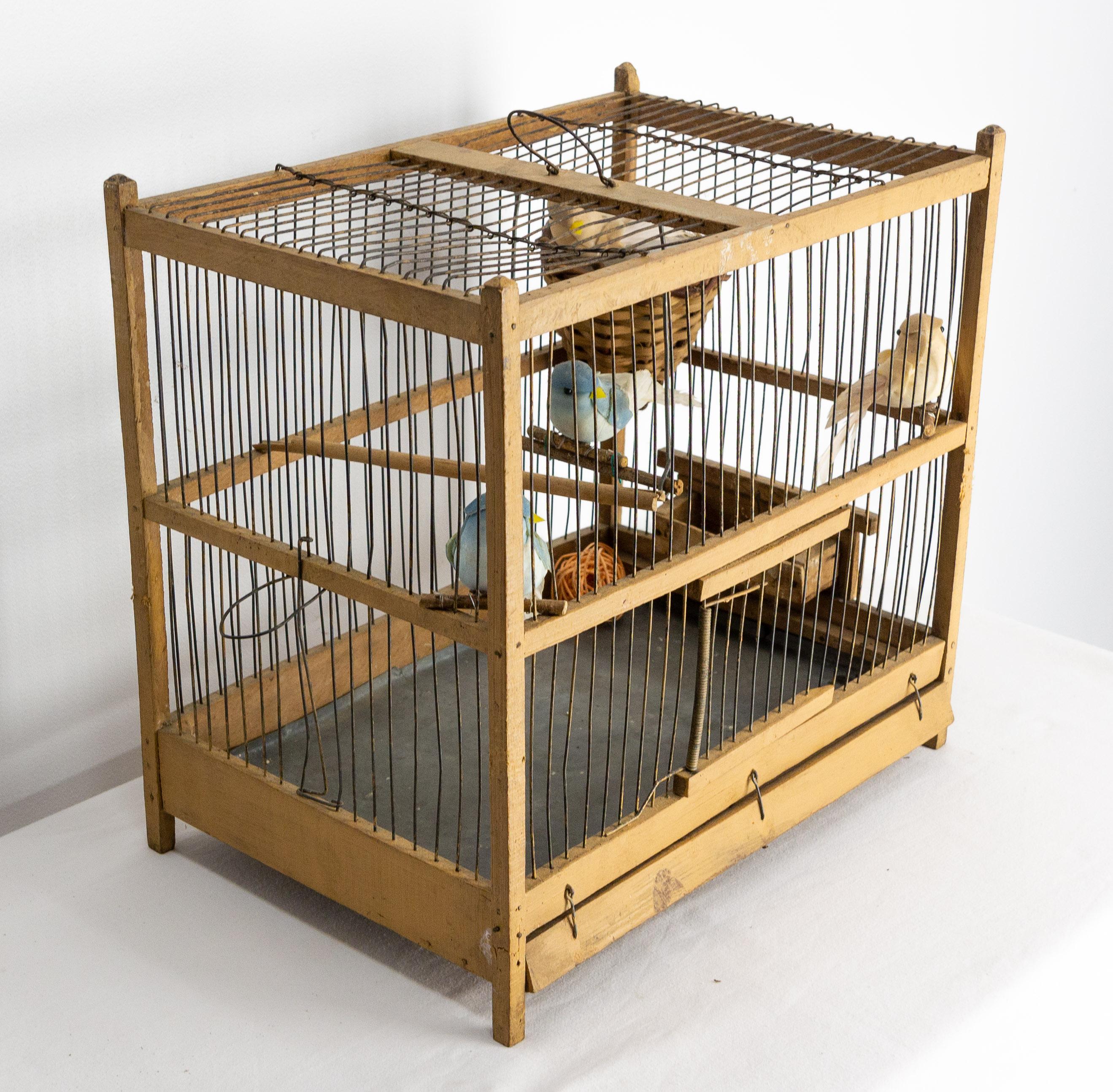 Français Cage à oiseaux en peuplier et en fer de style campagnard français ancien, vers 1900 en vente