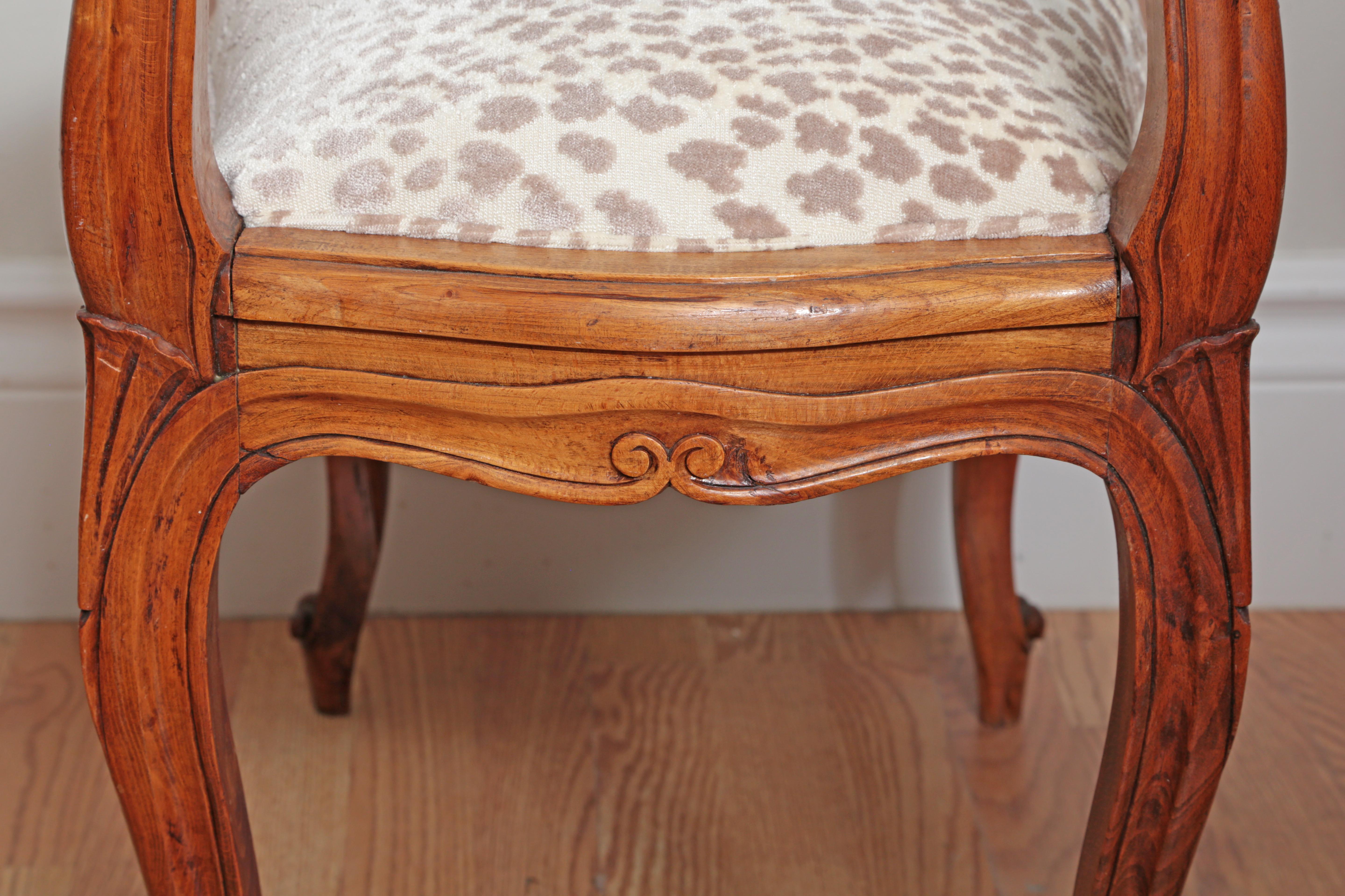 French Country Bench in Louis XV Style 4