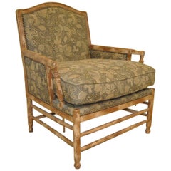 Sillón estilo bergere campestre francés by Isenhour Furniture