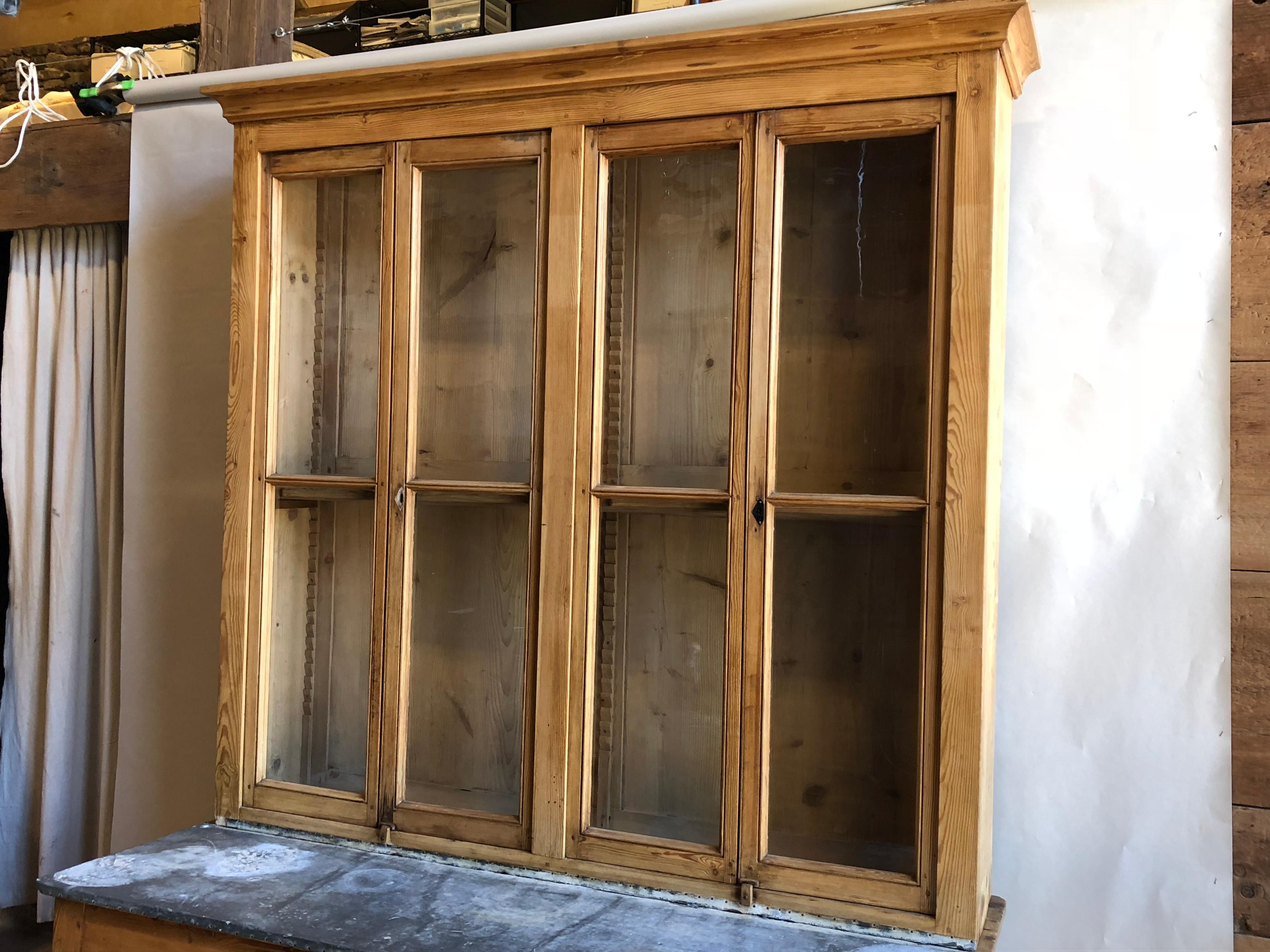 French Country Cabinet, 18th Century In Good Condition In Doylestown, PA