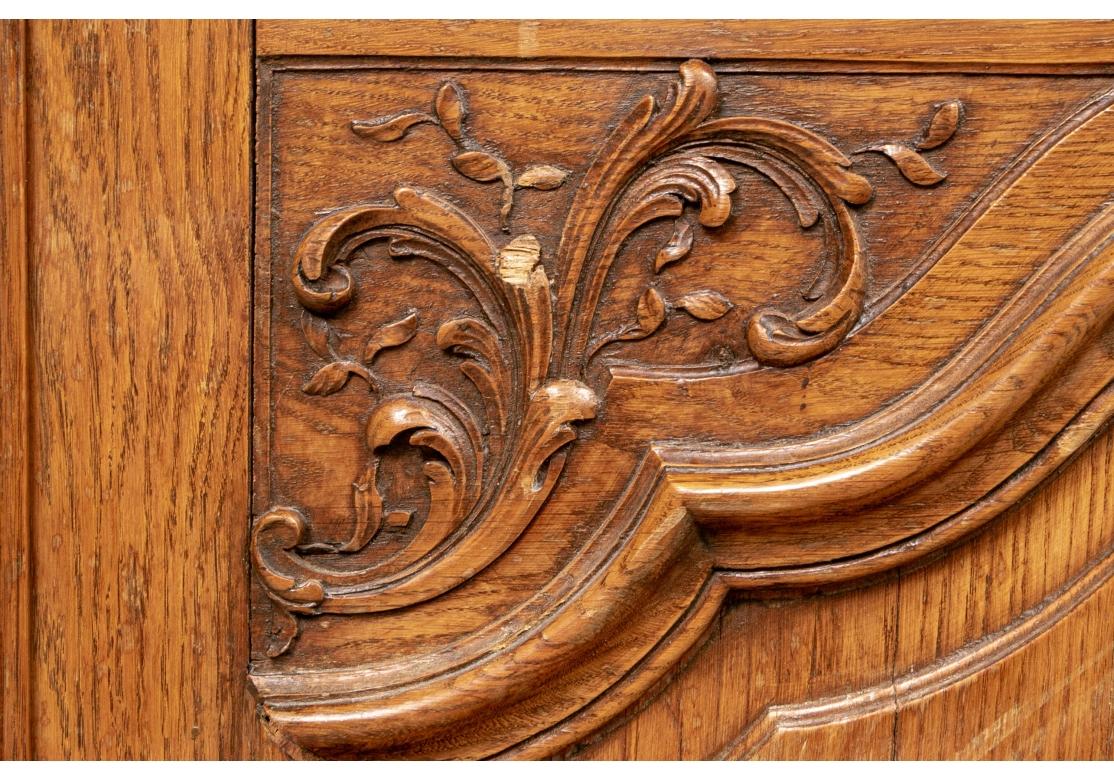 Französisch Land geschnitzt Eiche Sideboard mit Marmorplatte für die Wiederherstellung im Angebot 7
