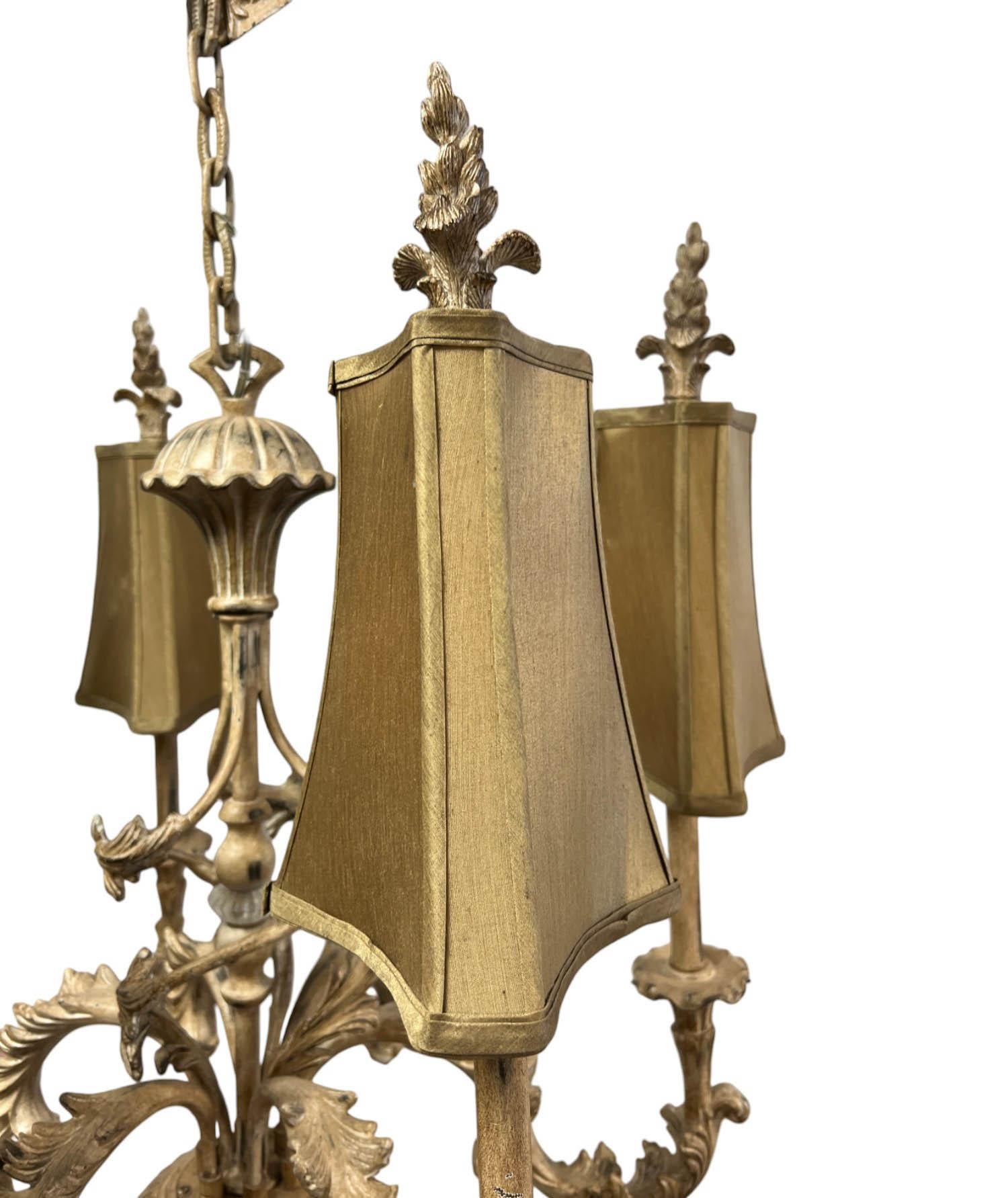 Lustre à 6 bras de style château de campagne française en vente 1