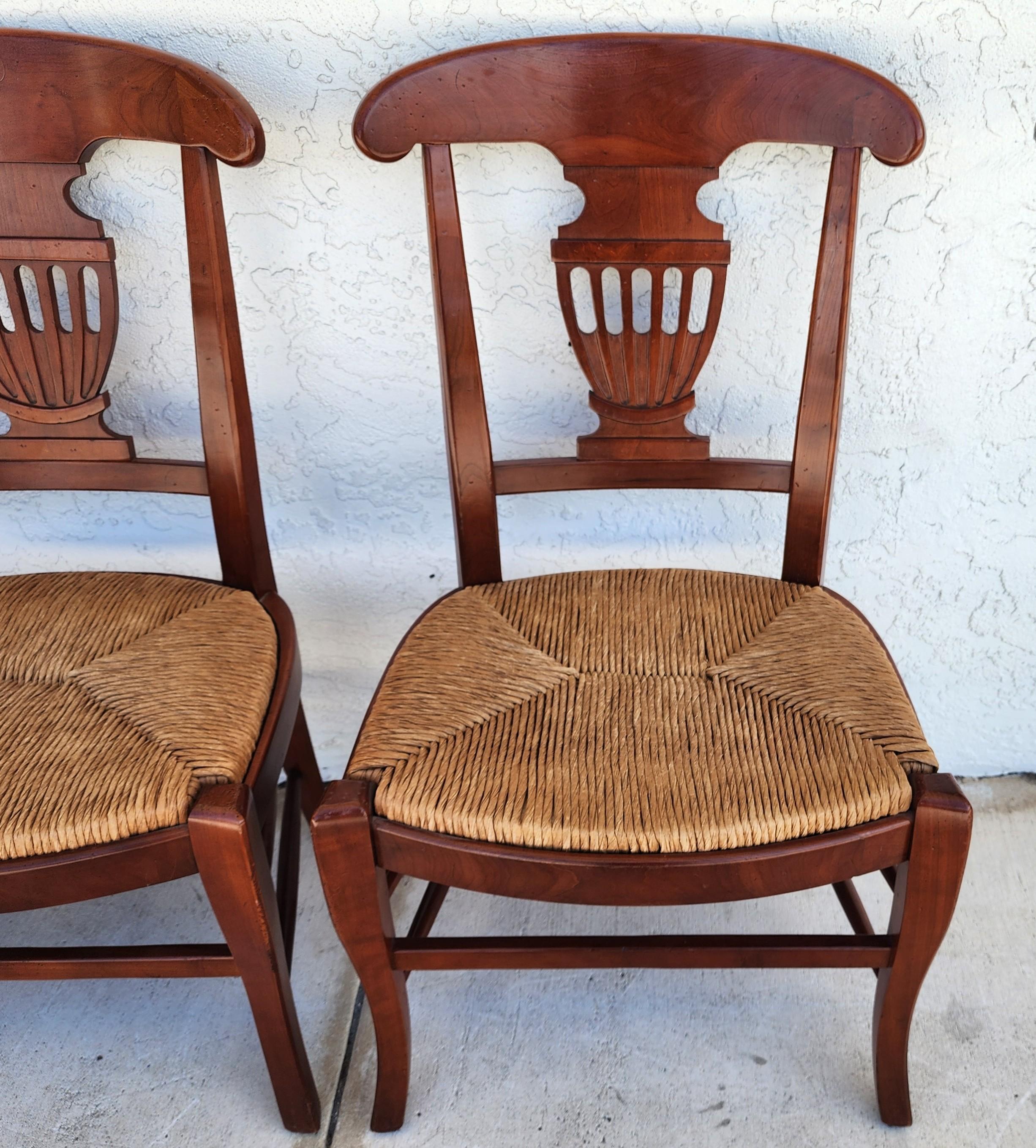 Chaises de salle à manger de style campagne française par HICKORY CHAIR CO Ensemble de 4 en vente 1