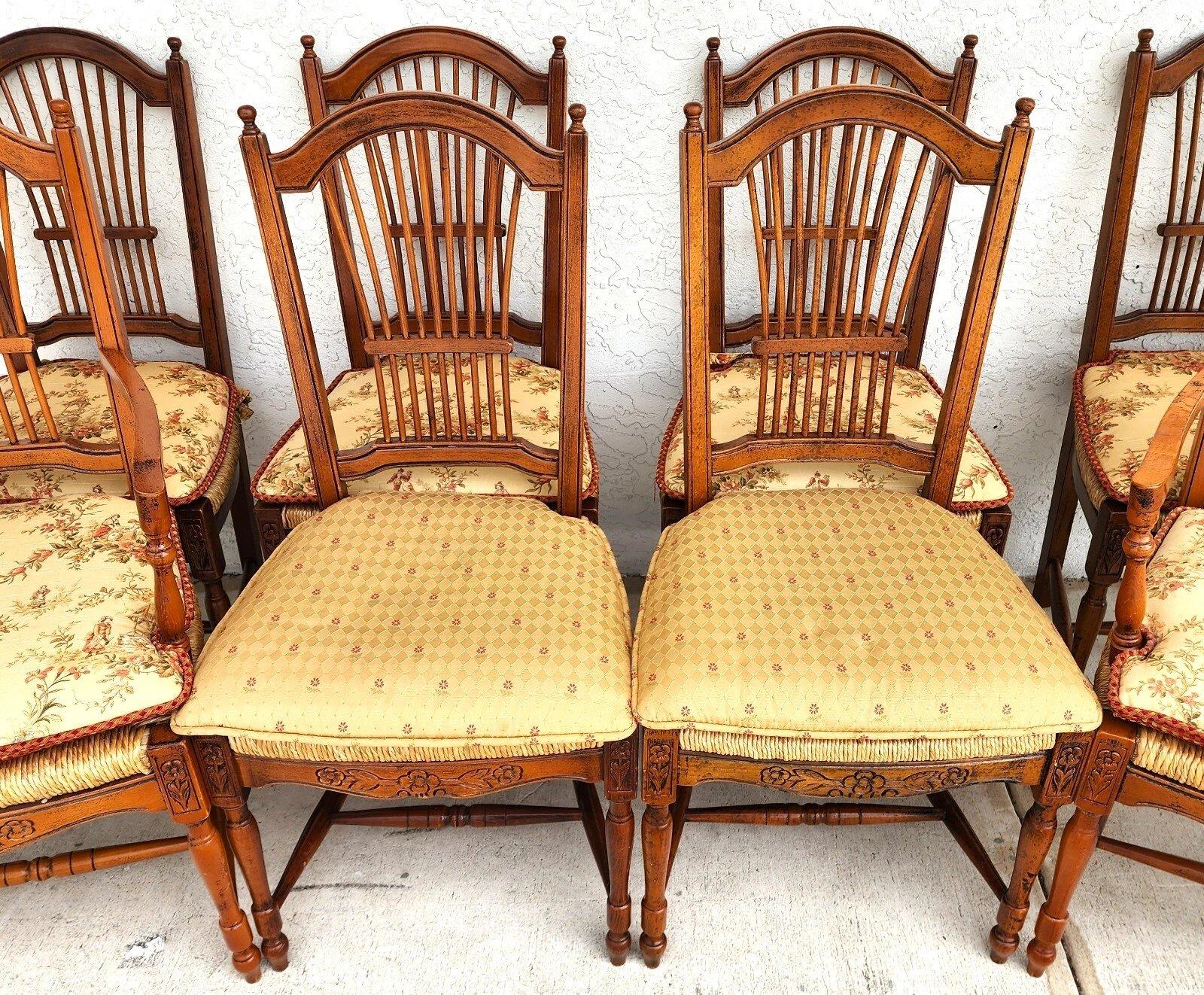 French Country Dining Chairs Rush Seats Wheat Backs with Cushions Set of 8 en vente 4