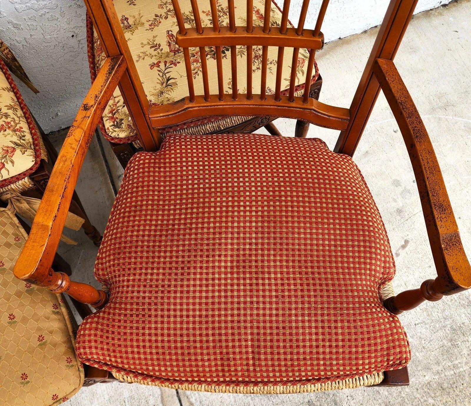 French Country Dining Chairs Rush Seats Wheat Backs with Cushions Set of 8 en vente 7