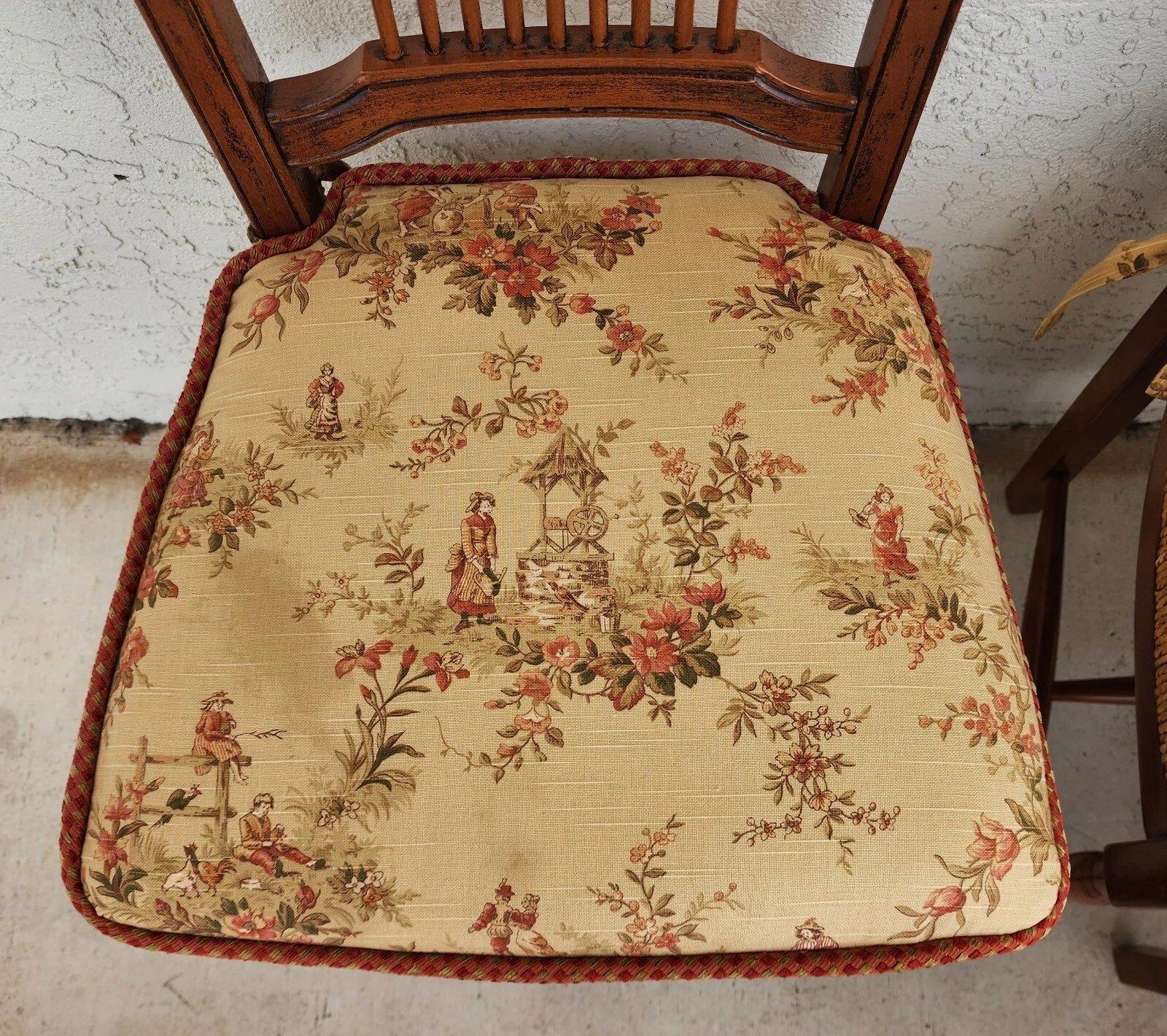 French Country Dining Chairs Rush Seats Wheat Backs with Cushions Set of 8 en vente 9