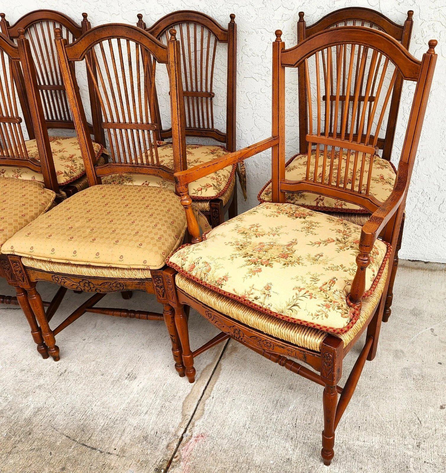 italien French Country Dining Chairs Rush Seats Wheat Backs with Cushions Set of 8 en vente