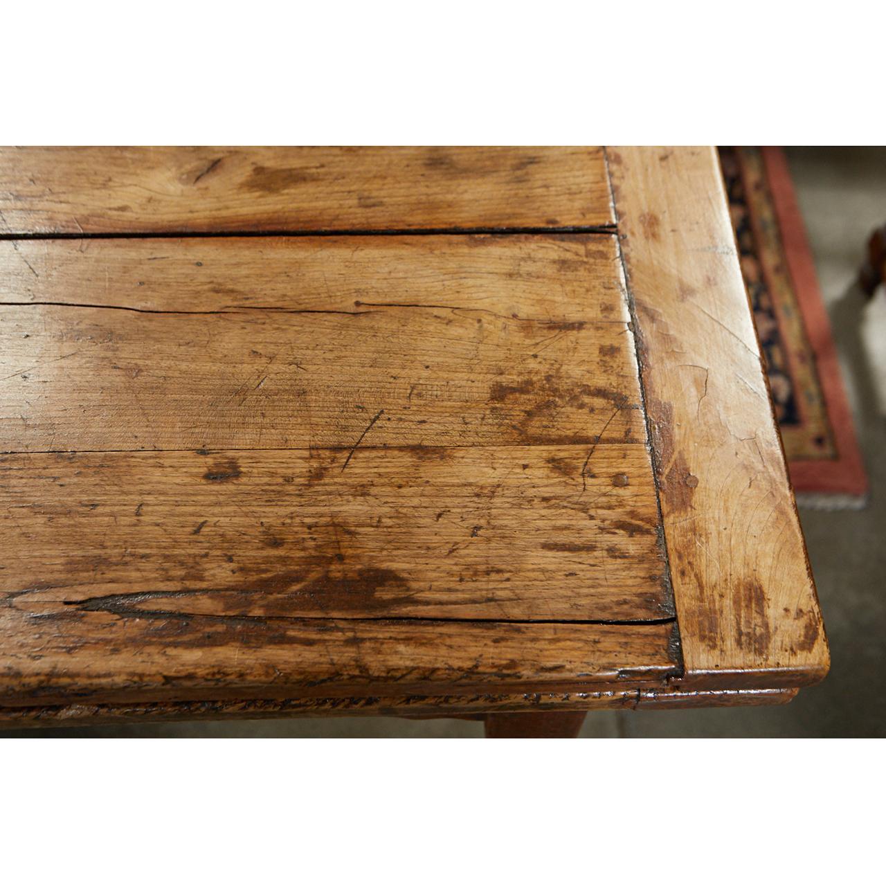 French Country Dining Table with Pull Out Leaves In Good Condition For Sale In Culver City, CA