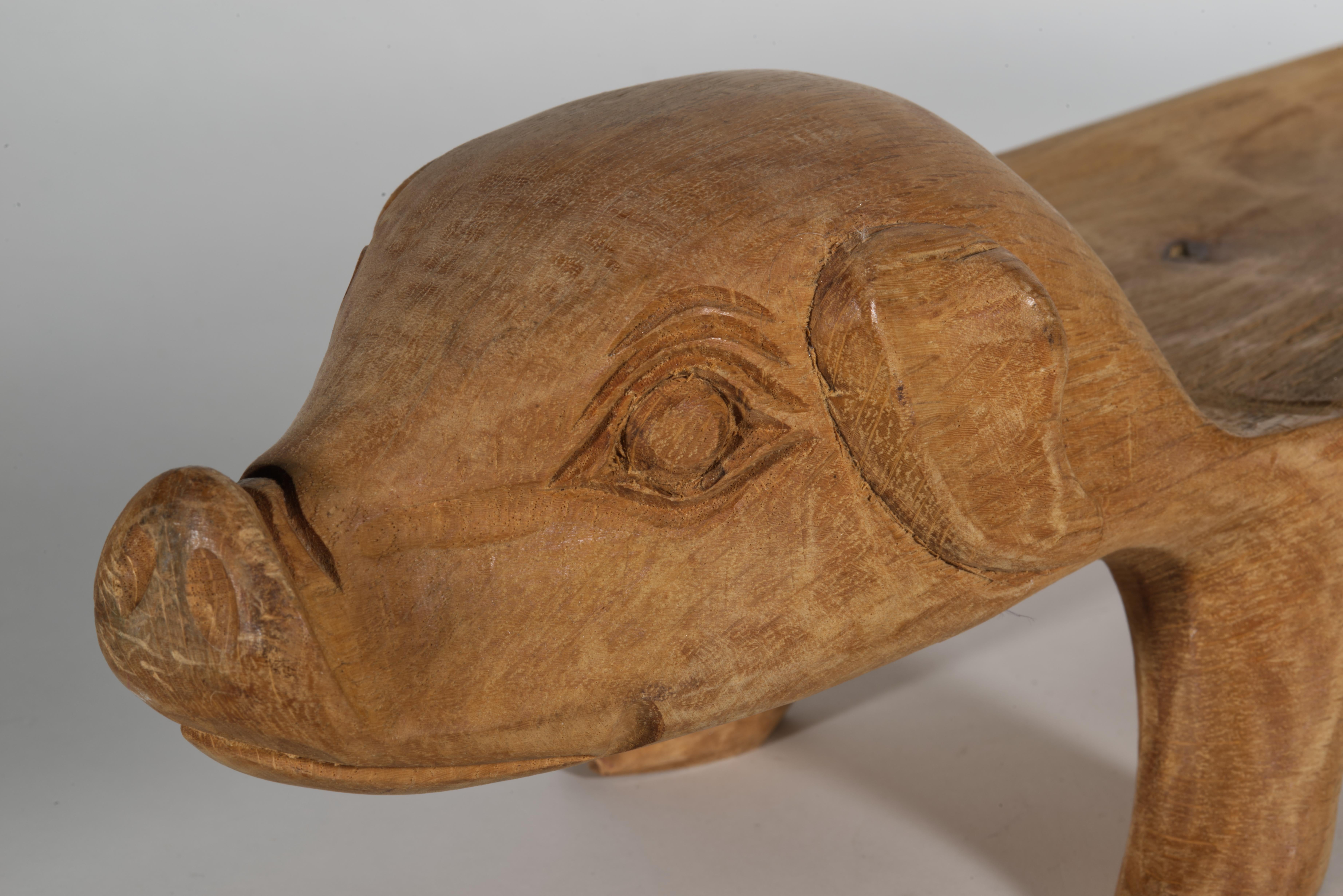 Französisch Land Servierplatte geschnitzt Eiche Schwein Skulptur im Angebot 3