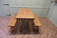 French Country Ulme Bauernhoftisch und Bänke   Ein sehr attraktives Set
