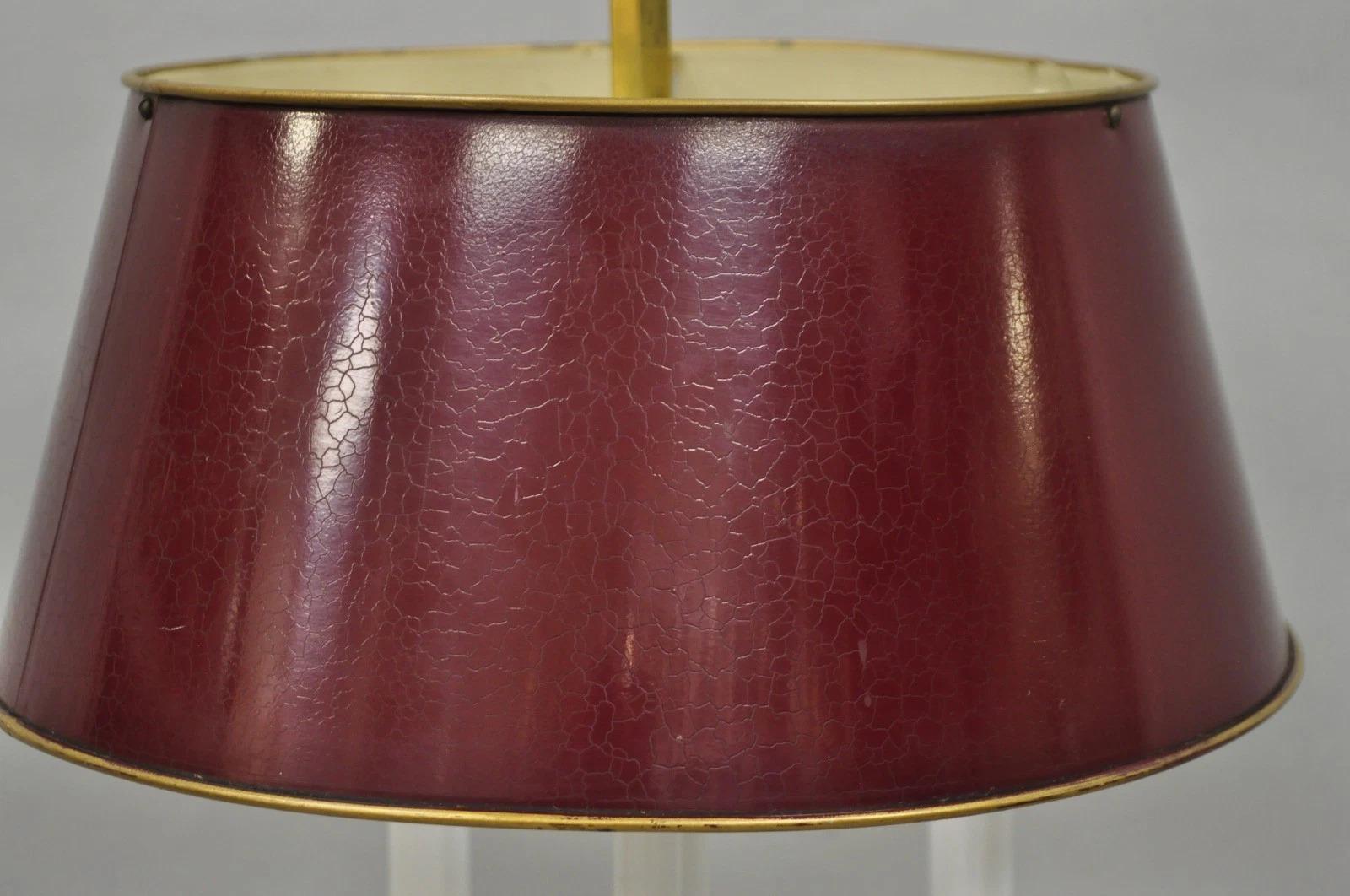 Französisches Land Empire Messing Trompete Arm Rot Tole Schatten Bouillotte Schreibtischlampe im Zustand „Gut“ im Angebot in Philadelphia, PA