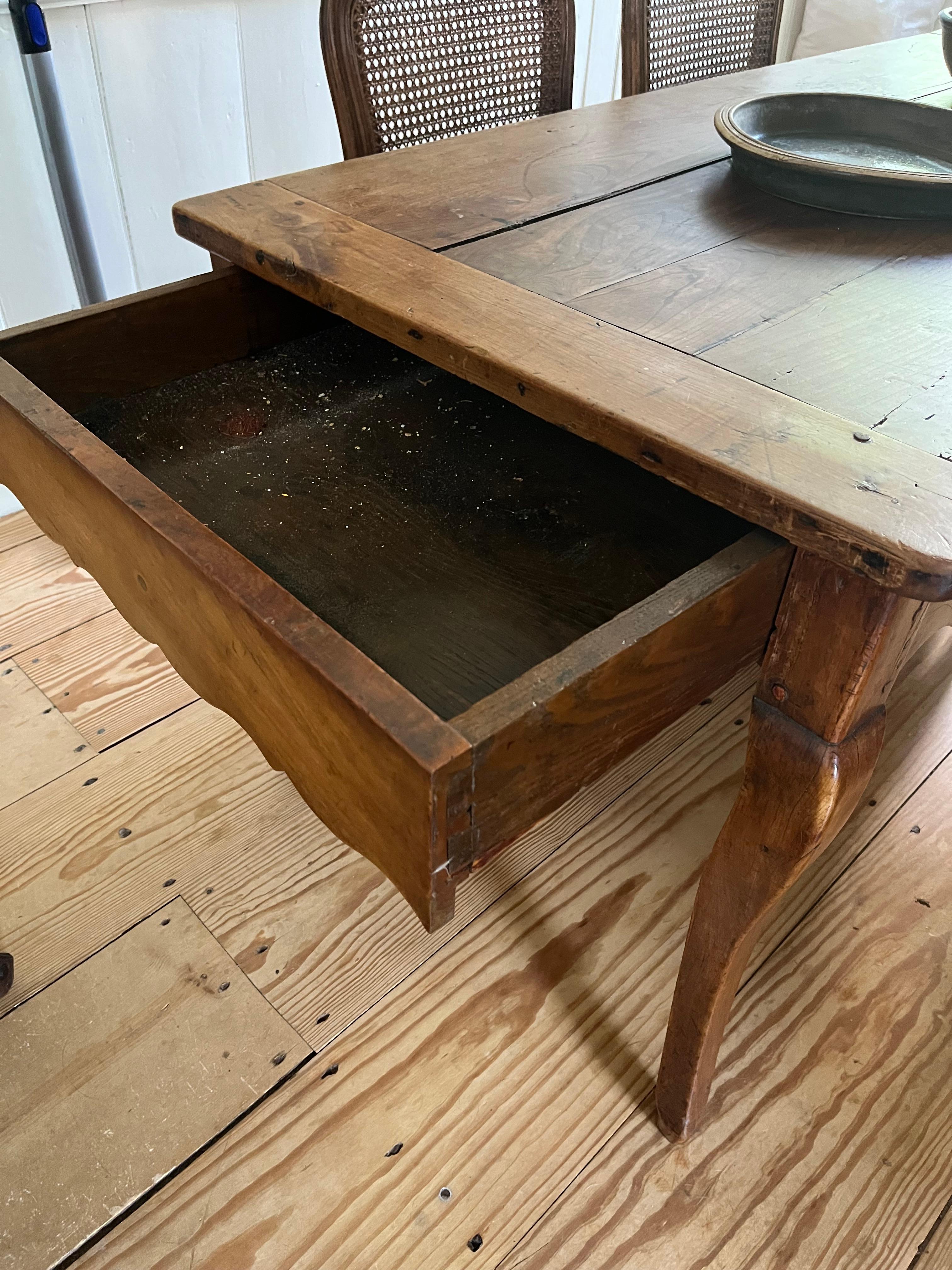 French Country Farm Table in Cherry For Sale 6