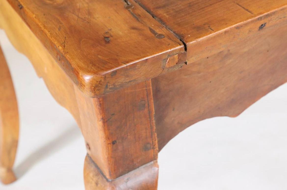 French Country Farm Table in Cherry For Sale 2