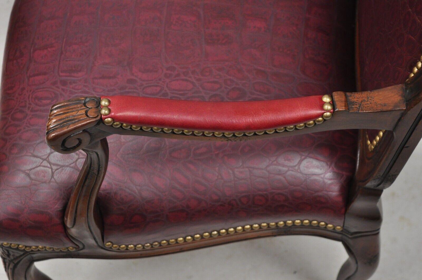 Französischer Landhaus-Sessel im Louis-XV-Stil aus burgunderrotem Leder mit Rindslederimitat im Angebot 4