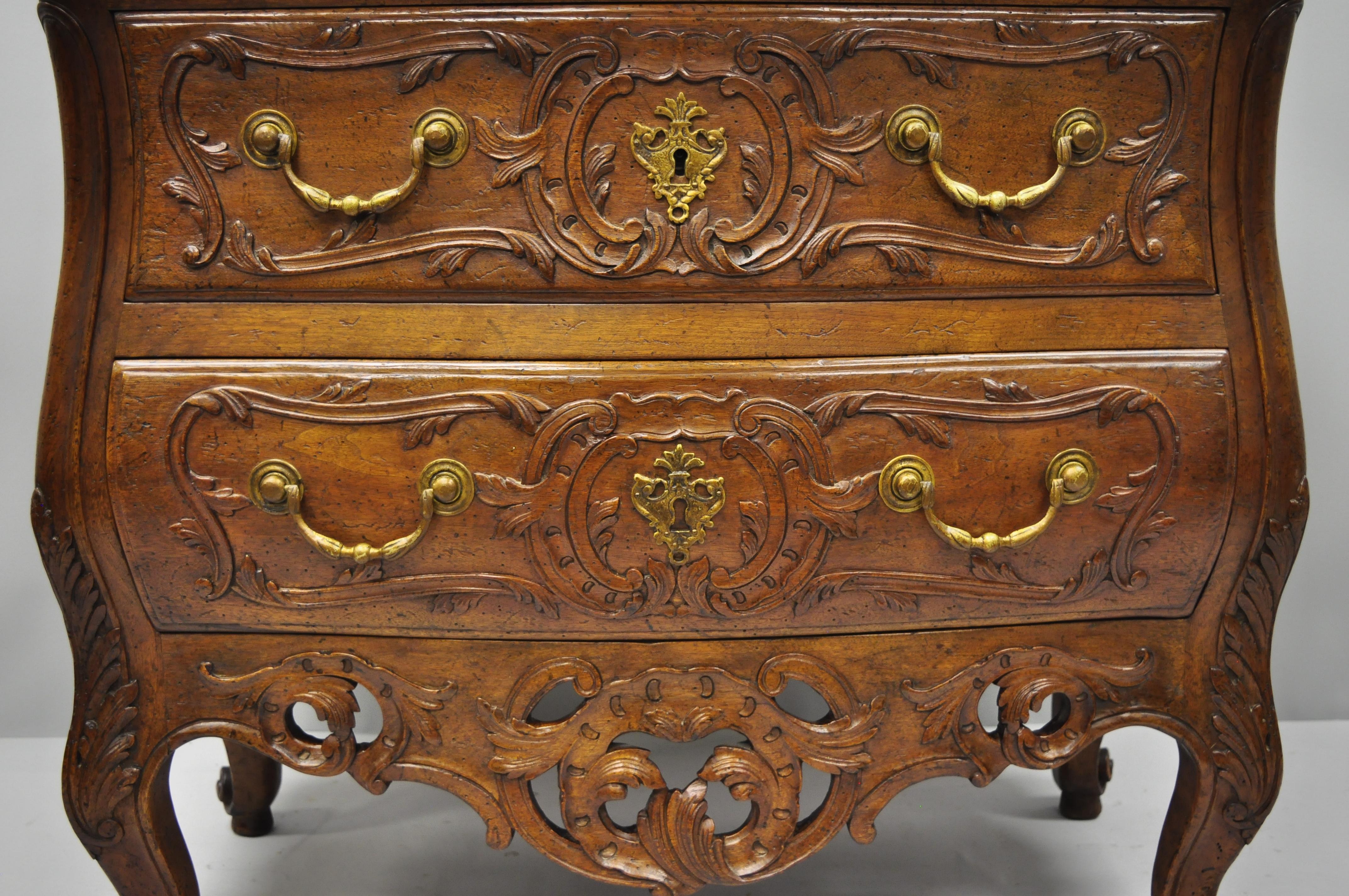 French Country Louis XV Style Carved Walnut Commode Bachelor Chest of Drawers In Excellent Condition In Philadelphia, PA