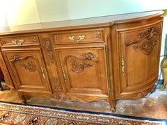 Credenza francese in stile Luigi XV in legno di frutta, piano in intarsio
