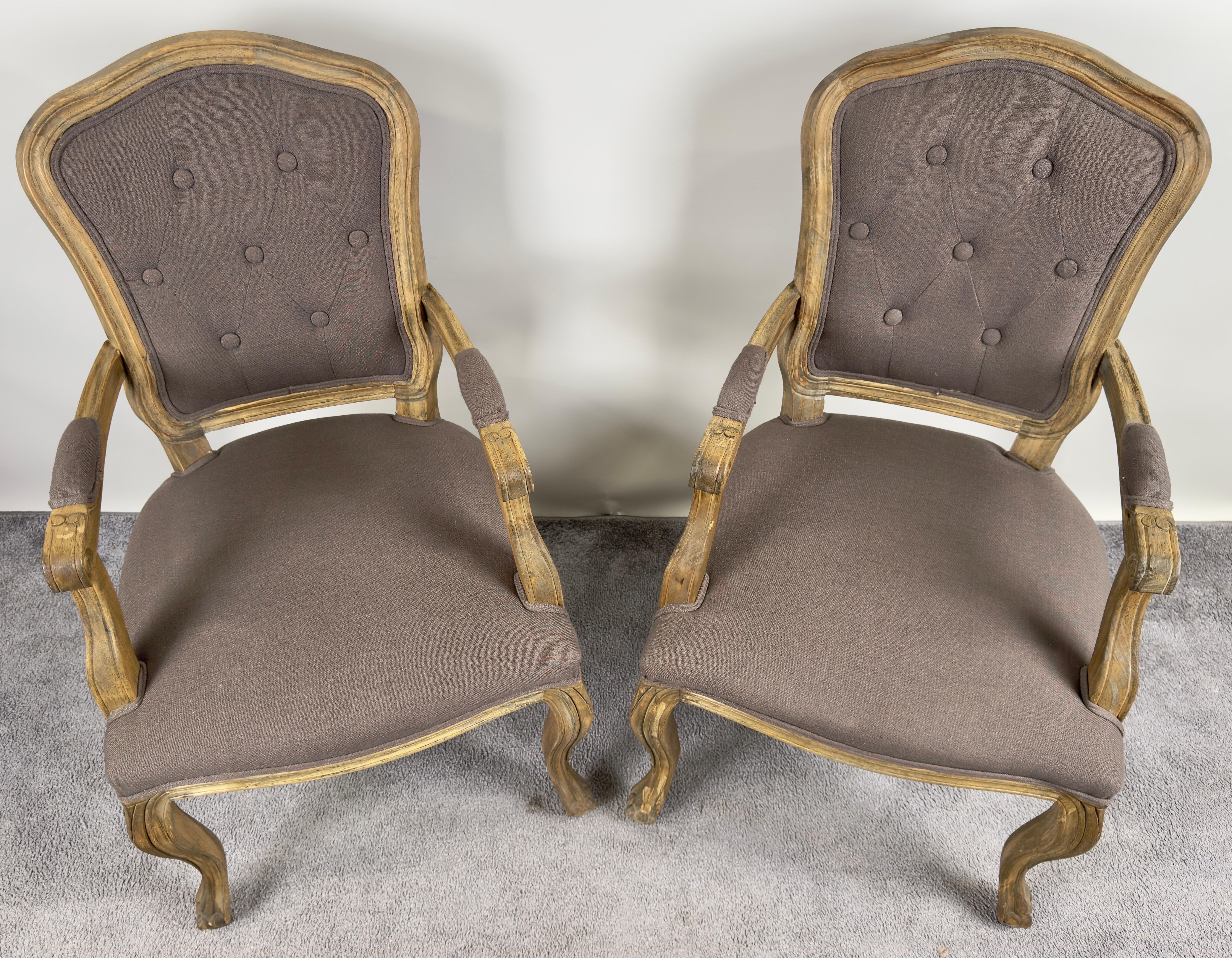 French Country Louis XV Style Lavender Grey Upholstery Bergere Chair, a Pair In Good Condition For Sale In Plainview, NY