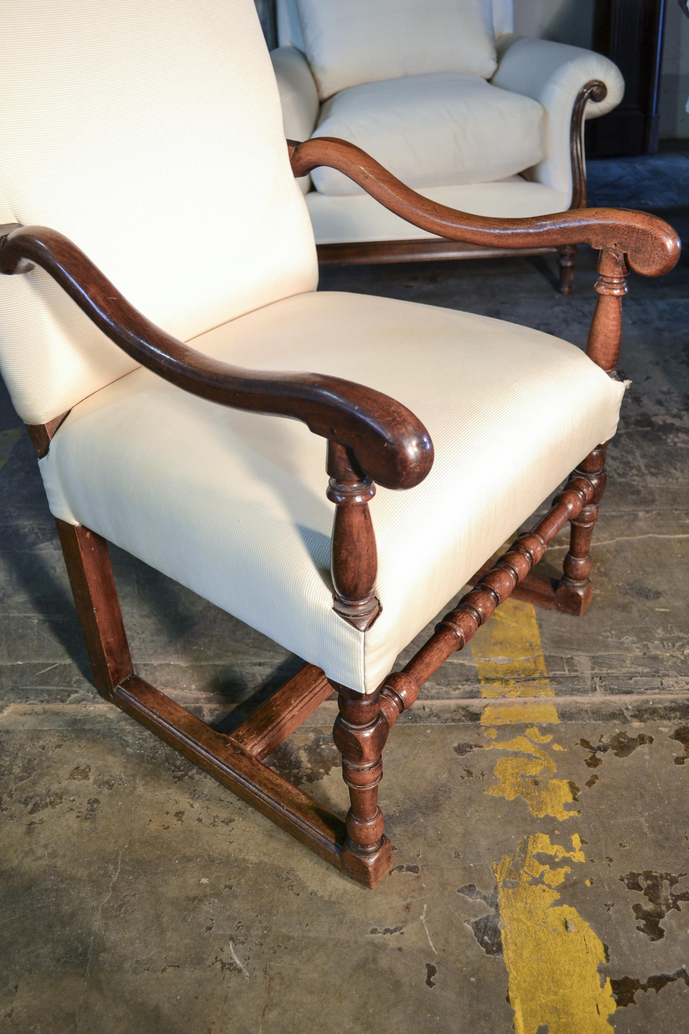 Louis XIII French Country LXIII Fauteuil For Sale