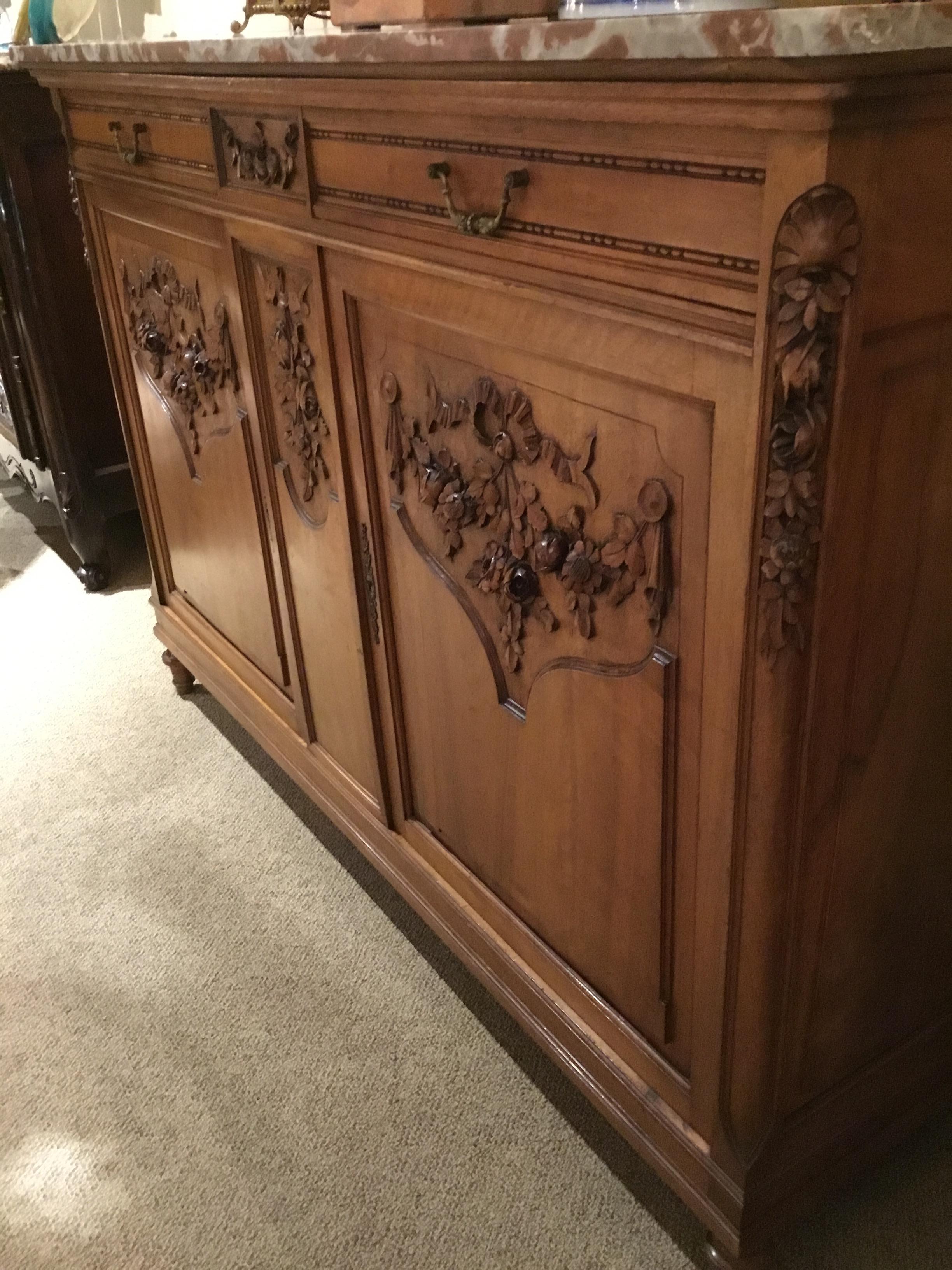 French Country Marble-Top Buffet/Sideboard, 19th Century, Walnut Hand Carved For Sale 2