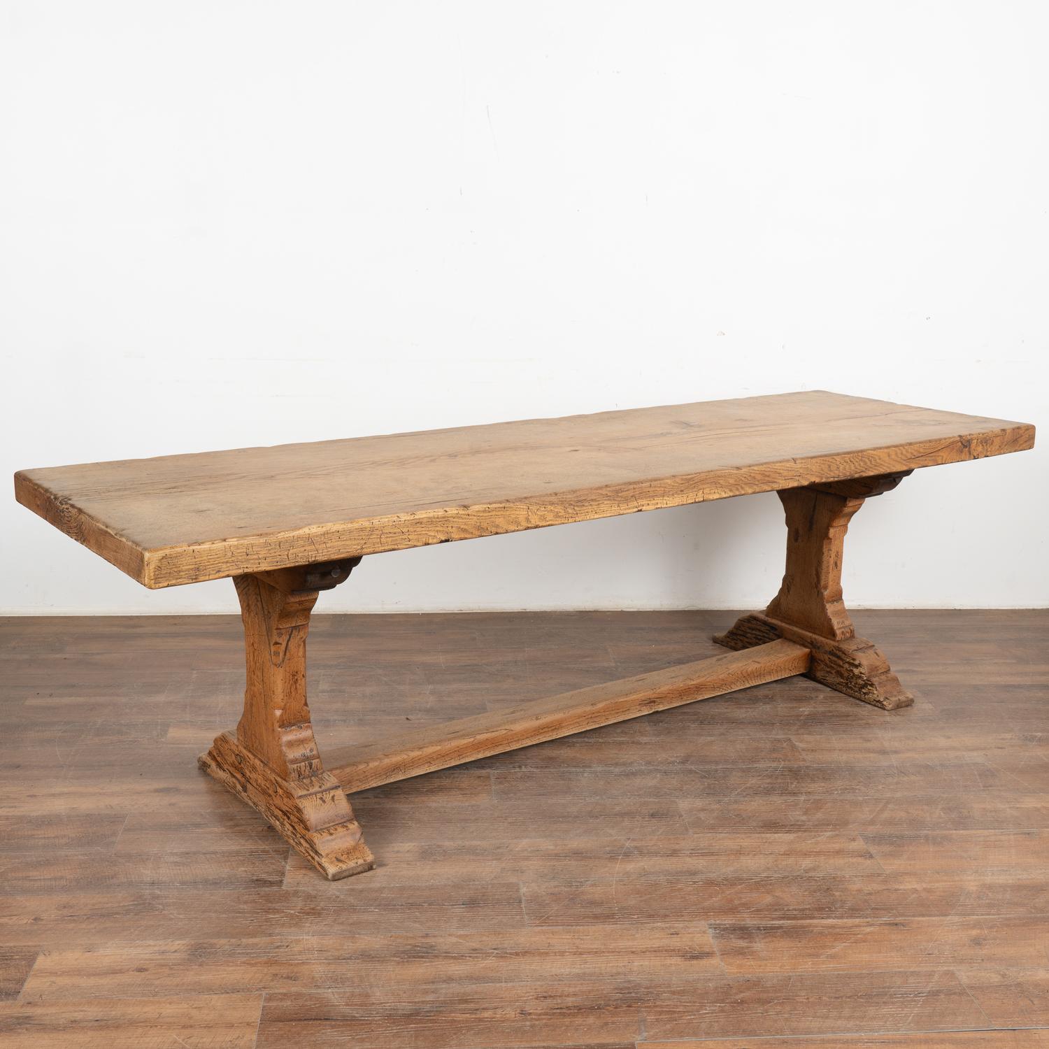 French Country Oak Dining Table, circa 1900-20 For Sale 8