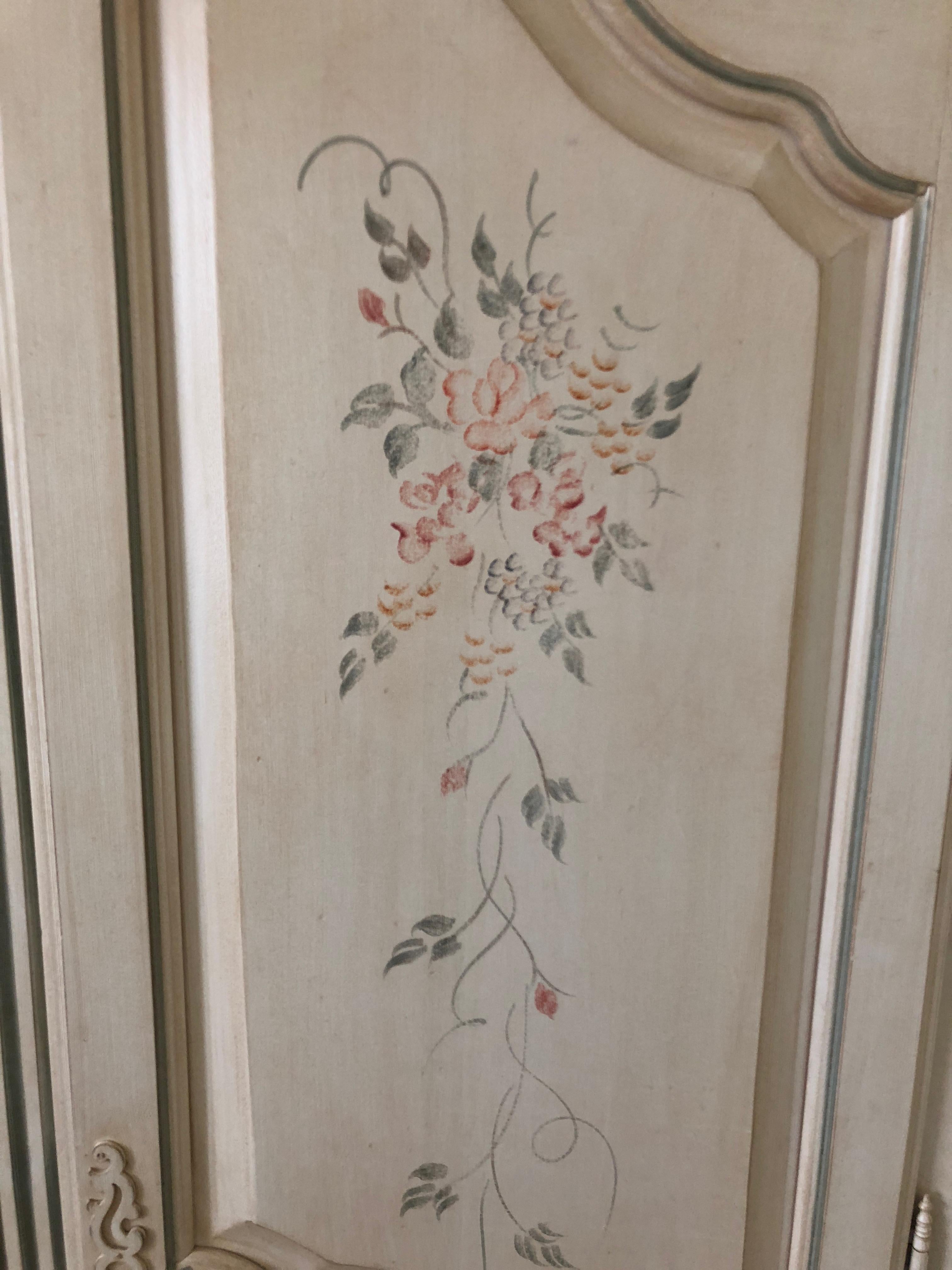 French Country Painted Wardrobe Armoire by Ethan Allen In Excellent Condition In Hopewell, NJ