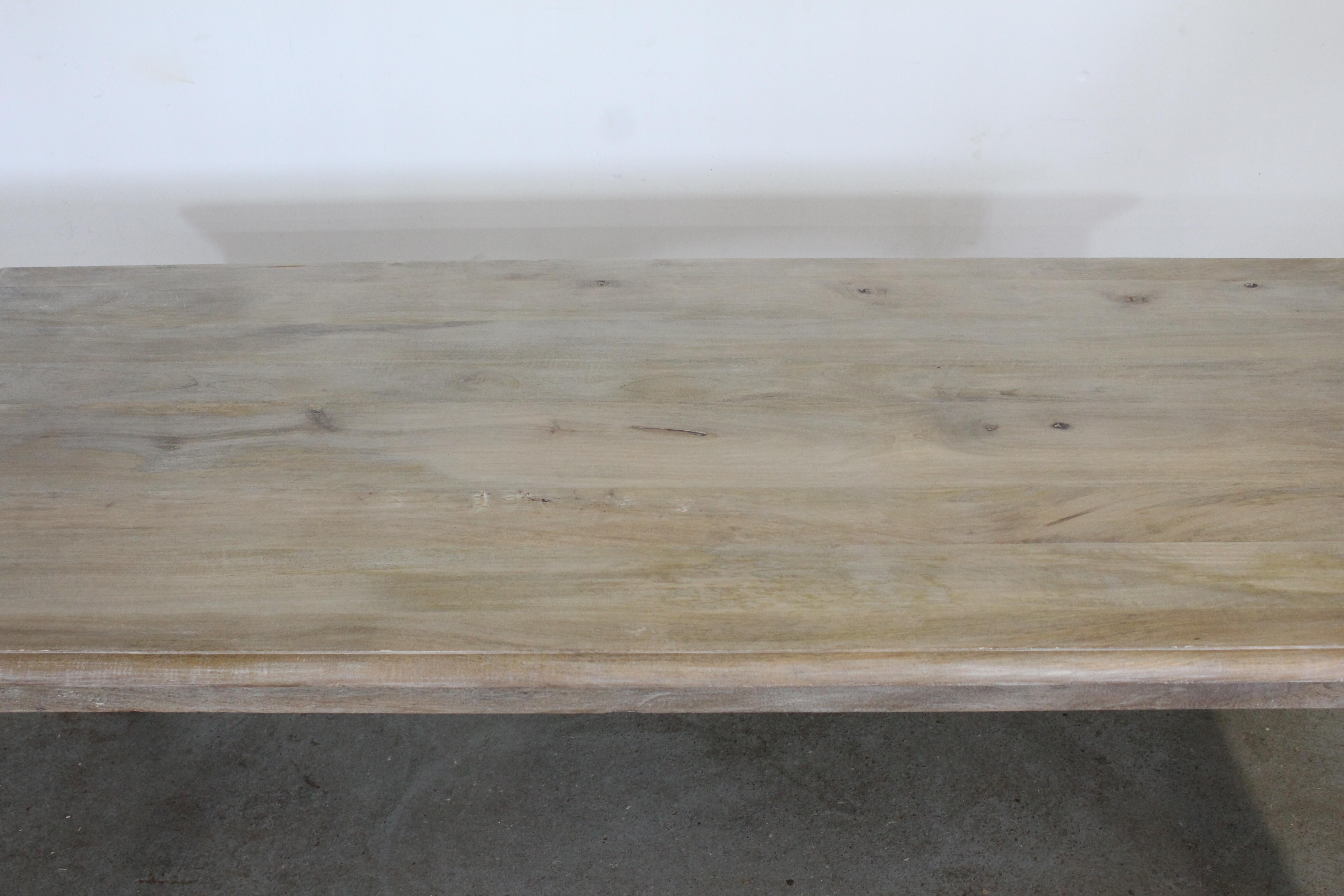 Table de salle à manger de ferme gris rustique de style campagnard français de 203 cm en vente 5