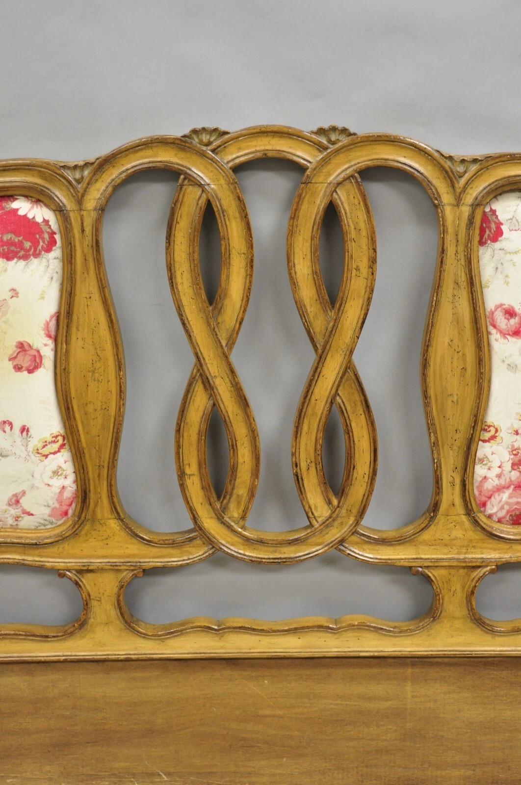 Testiera per letto matrimoniale French Country Provincial Hollywood Regency Pretzel Scroll King Sz In condizioni buone in vendita a Philadelphia, PA