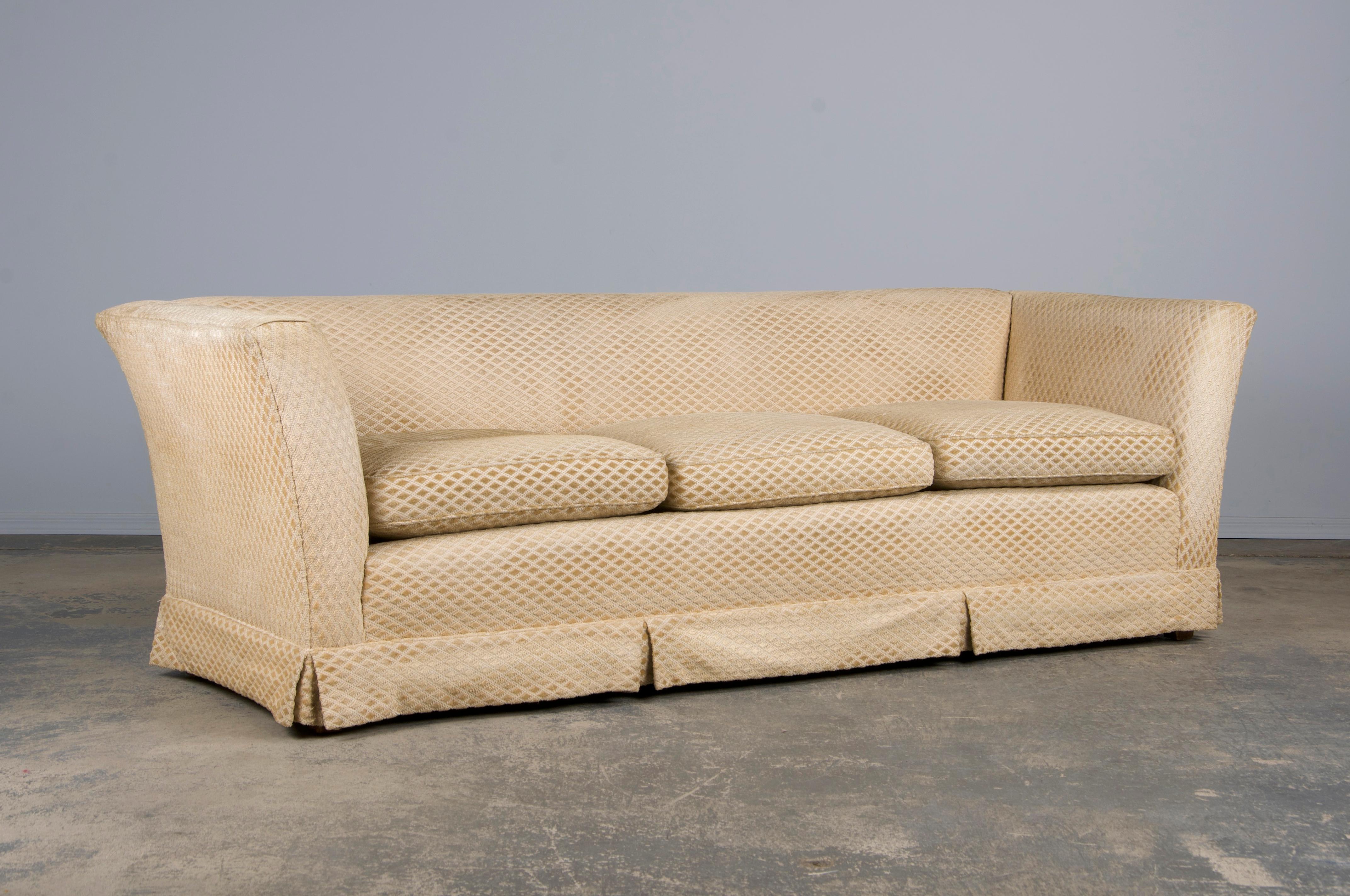 Französischer Landhausstil 3-Sitzer Sofa W/ Beige Samt (20. Jahrhundert)