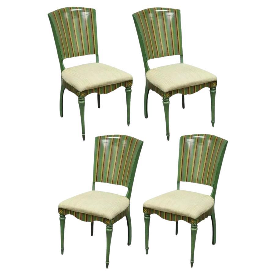 Chaises de salle à manger de style campagnard français Hollywood Regency peintes en vert - Ensemble 4 en vente
