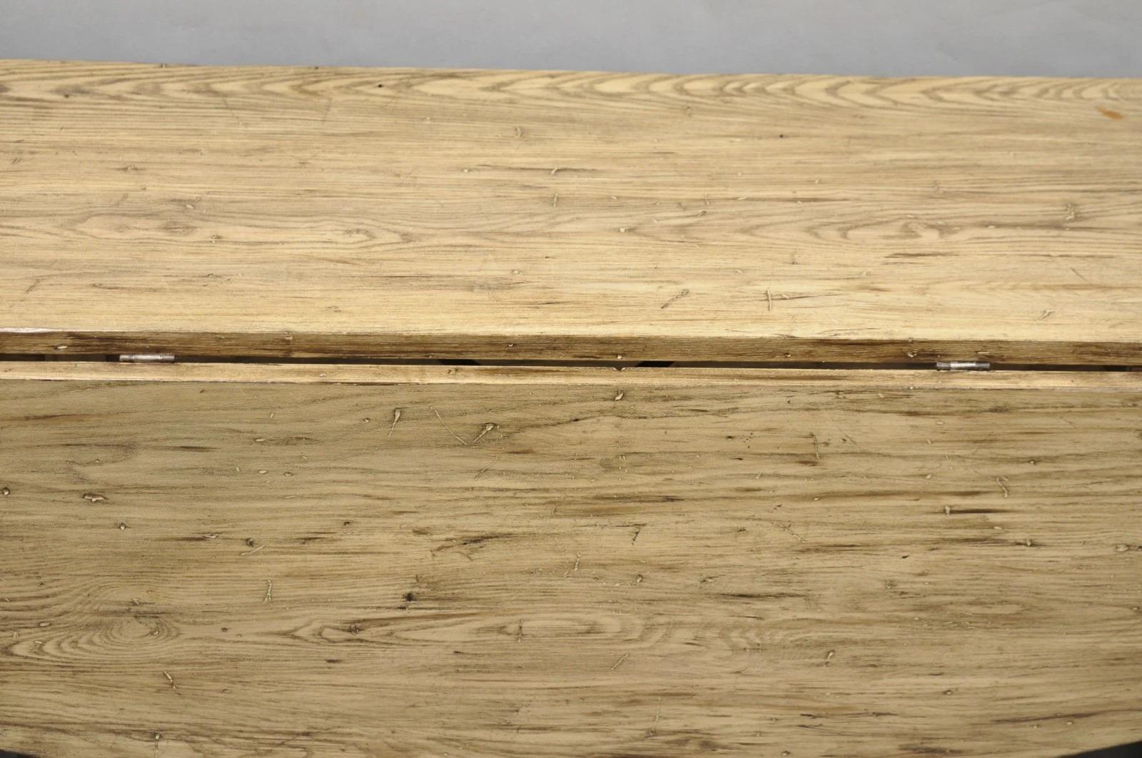 French Room Table de salle à manger ovale à abattant Farmhouse en pin strié en vente 10