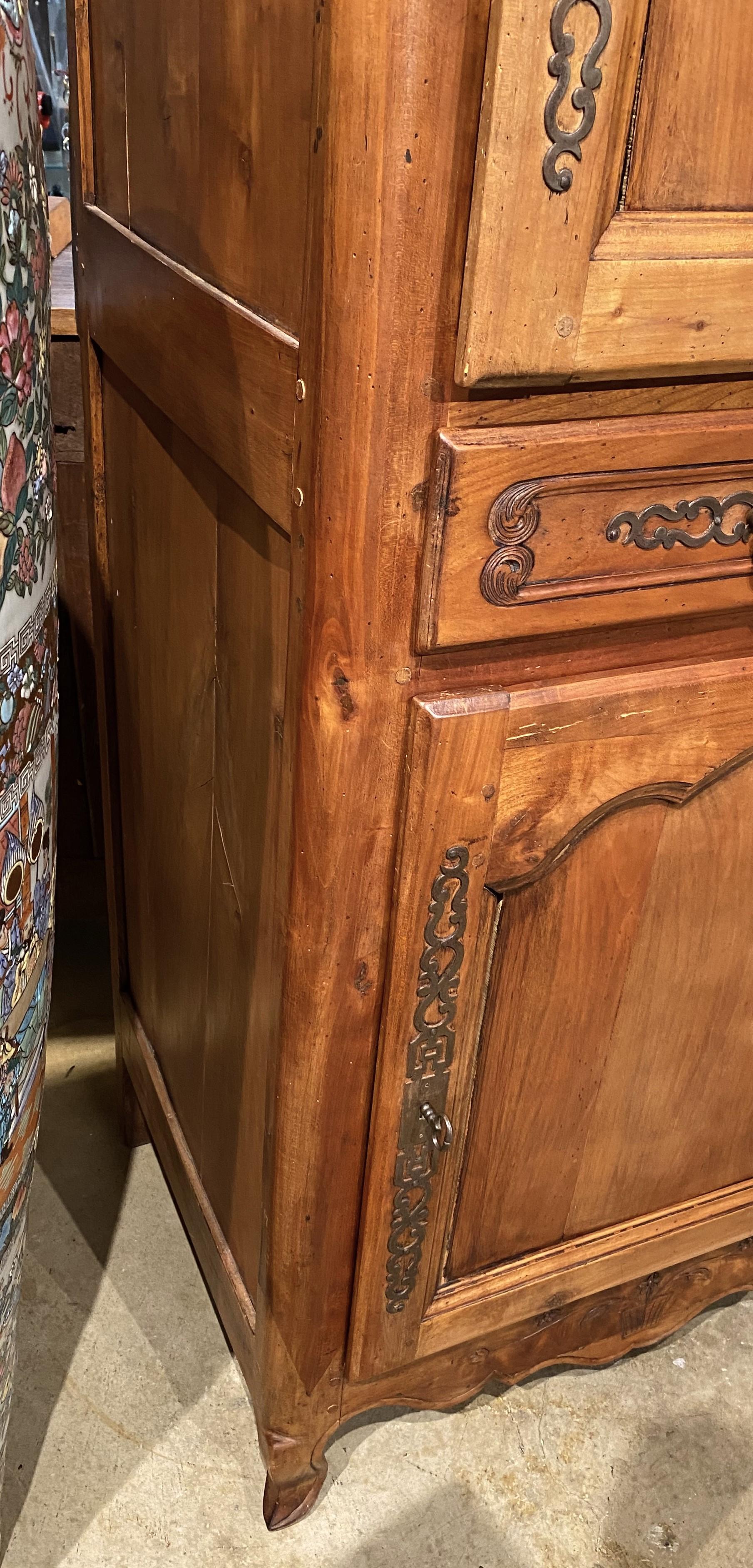 French Country Two Door Fruitwood Cupboard with Carved Floral Detail In Good Condition For Sale In Milford, NH