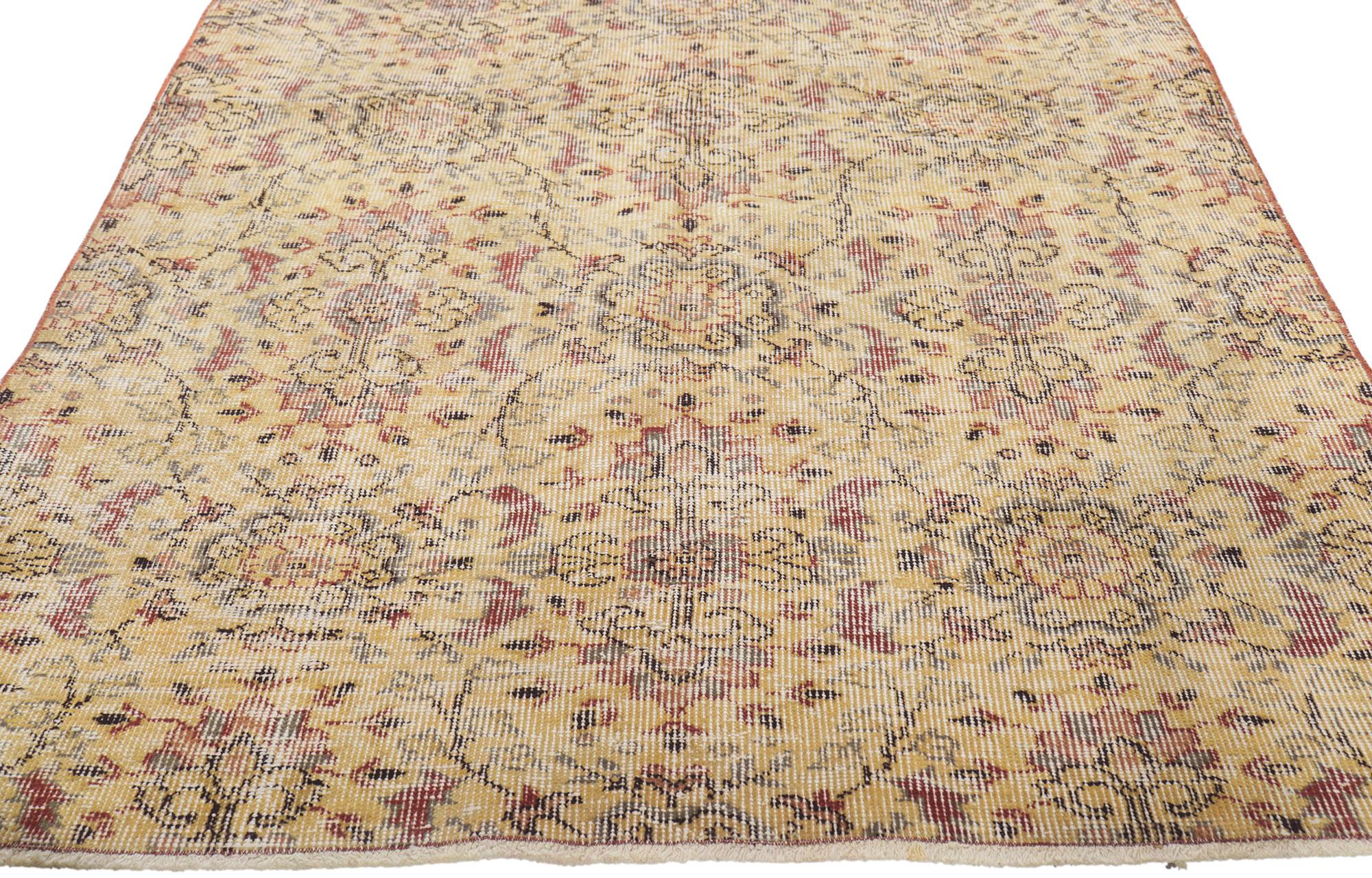 French Country Vintage Turkish Sivas Rug with Rustic Elegance In Distressed Condition For Sale In Dallas, TX
