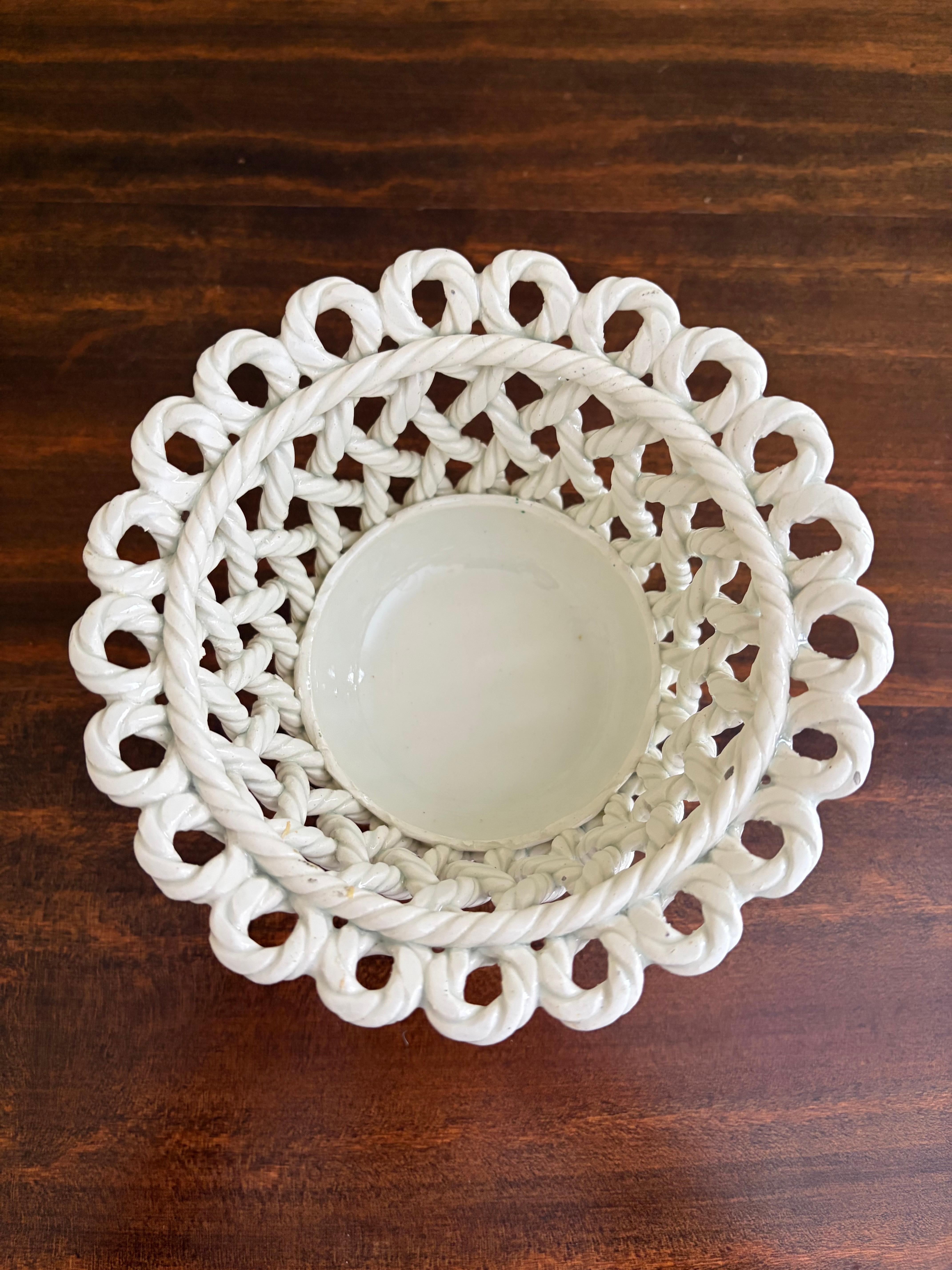 French Country White Ceramic Woven Rope Cachepot Basket In Good Condition For Sale In Elkhart, IN