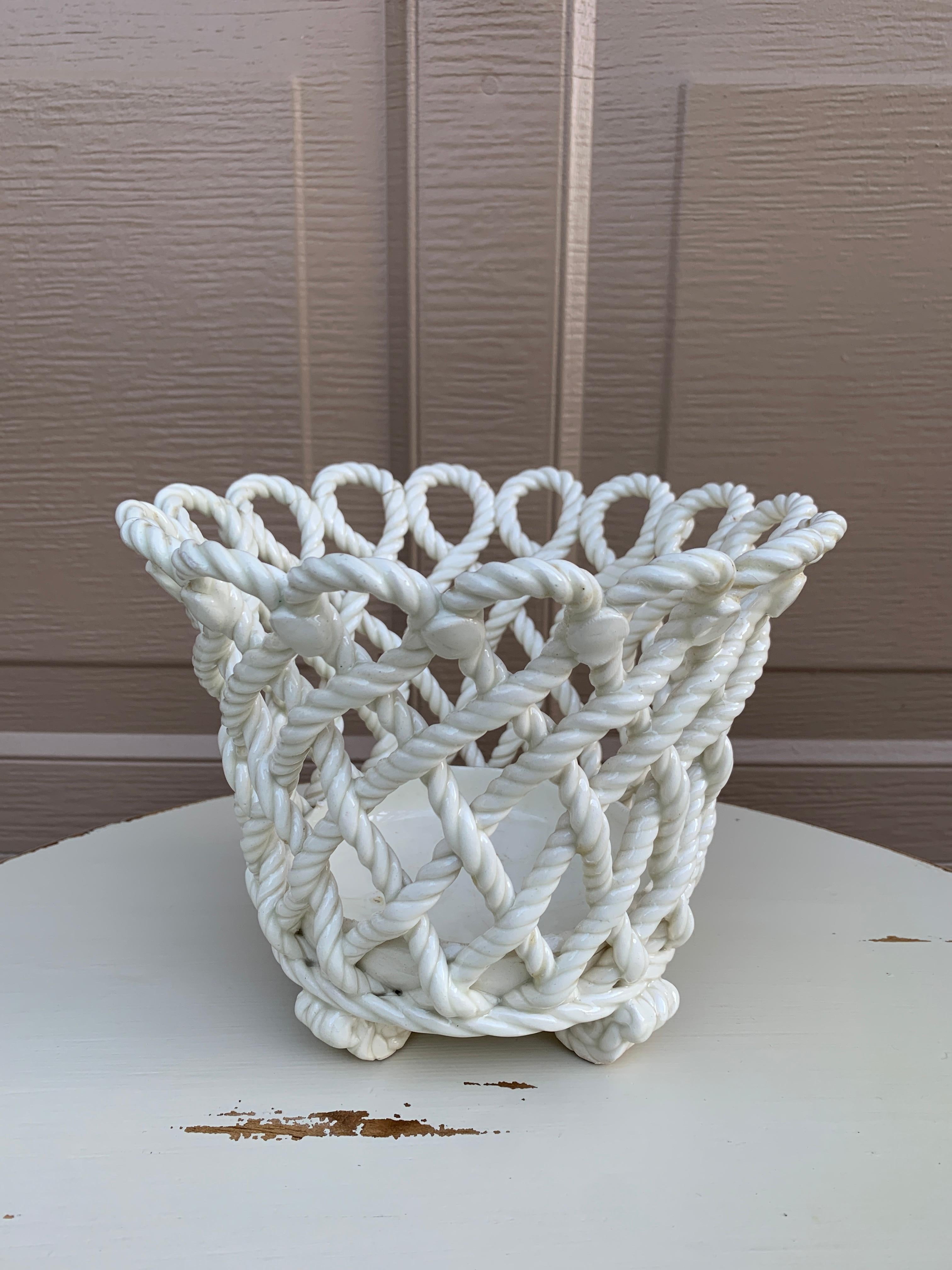 Panier à Cache Pot en Céramique Blanche Tressée en vente 3