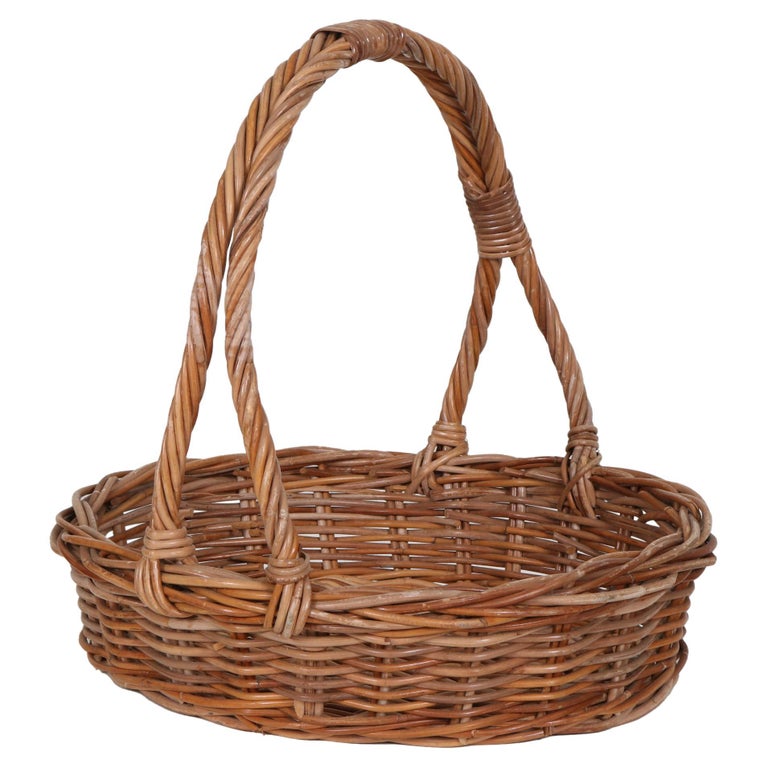 French Country Wicker Basket For Sale at 1stDibs