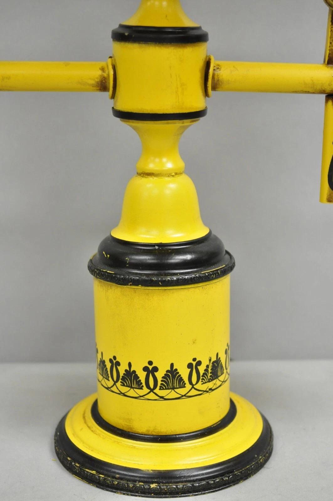 French Country Yellow Paint Italian Tole Metal Candlestick Bouilotte Table Lamp (Metall) im Angebot