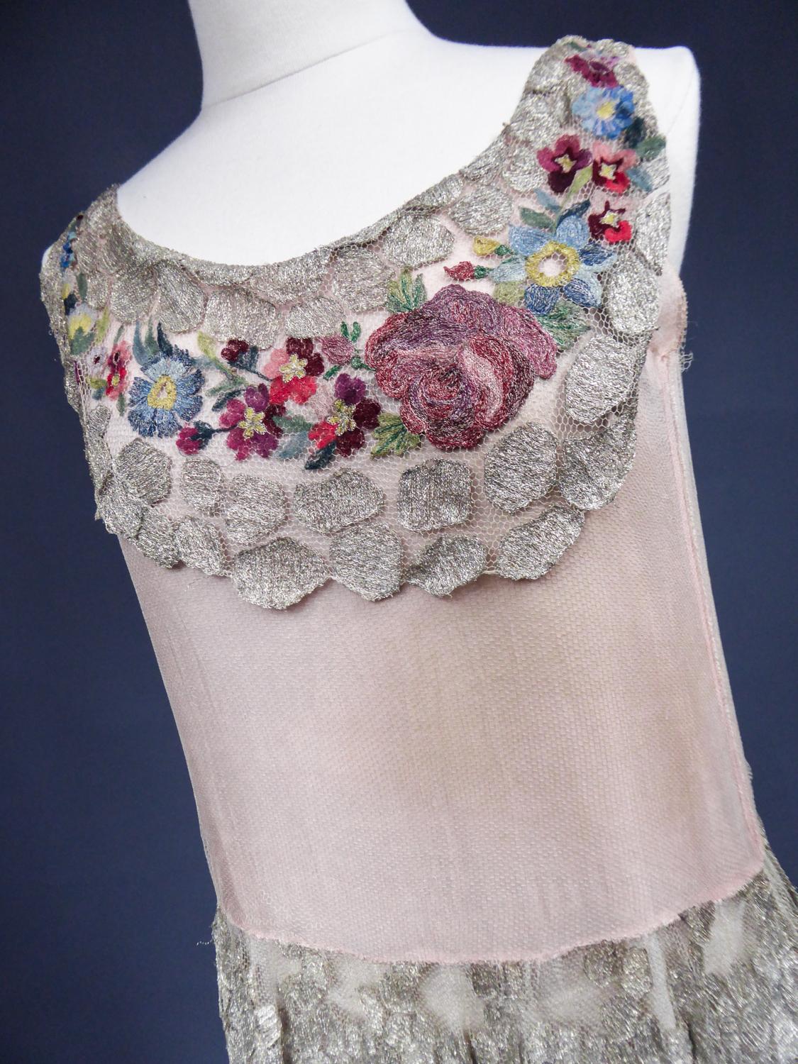 French Couture Art Deco Flapper Dress Net and Voile Embroidered Circa 1920/1925 For Sale 7