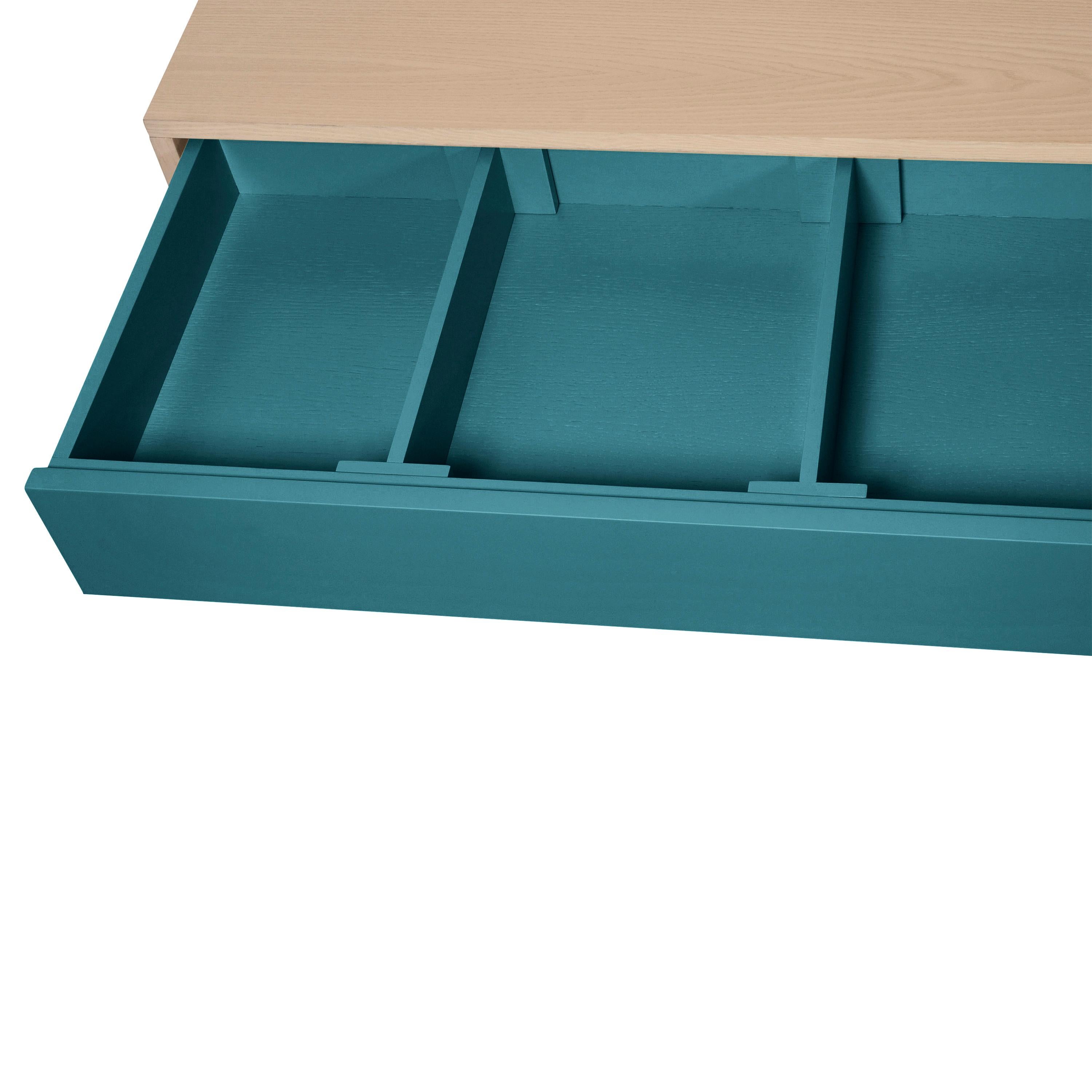 Aparador bajo artesanal francés azul marino diseñado por Eric Gizard, París en Nuevo estado para la venta en Landivy, FR