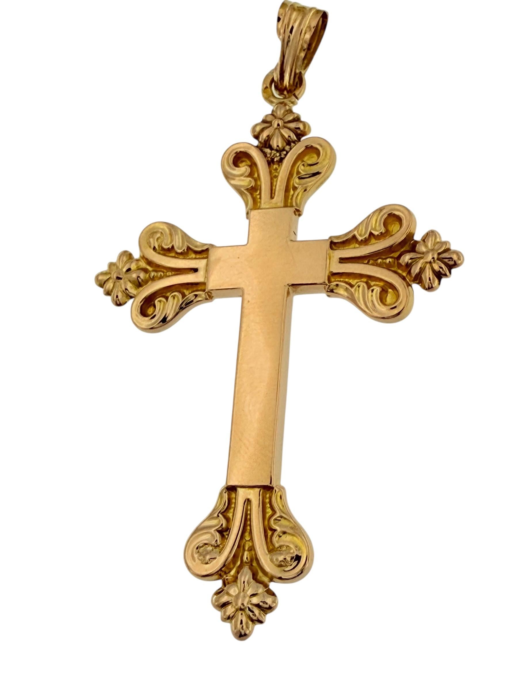 French Cross 18 karat Rose Gold Fleur de Lys Design For Sale 1