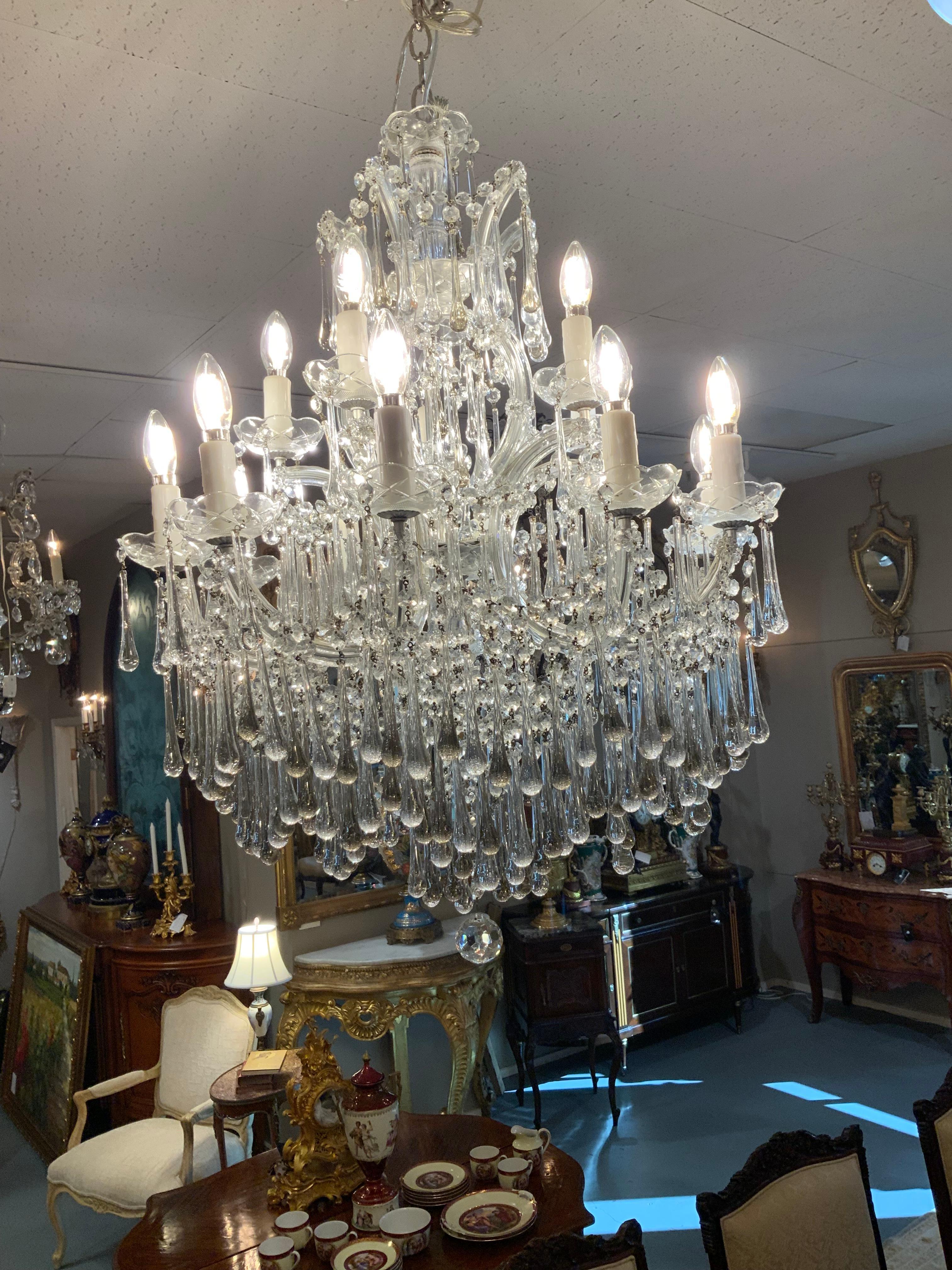 Araña de cristal francés de 15 luces en Excelente estado para la venta en Houston, TX