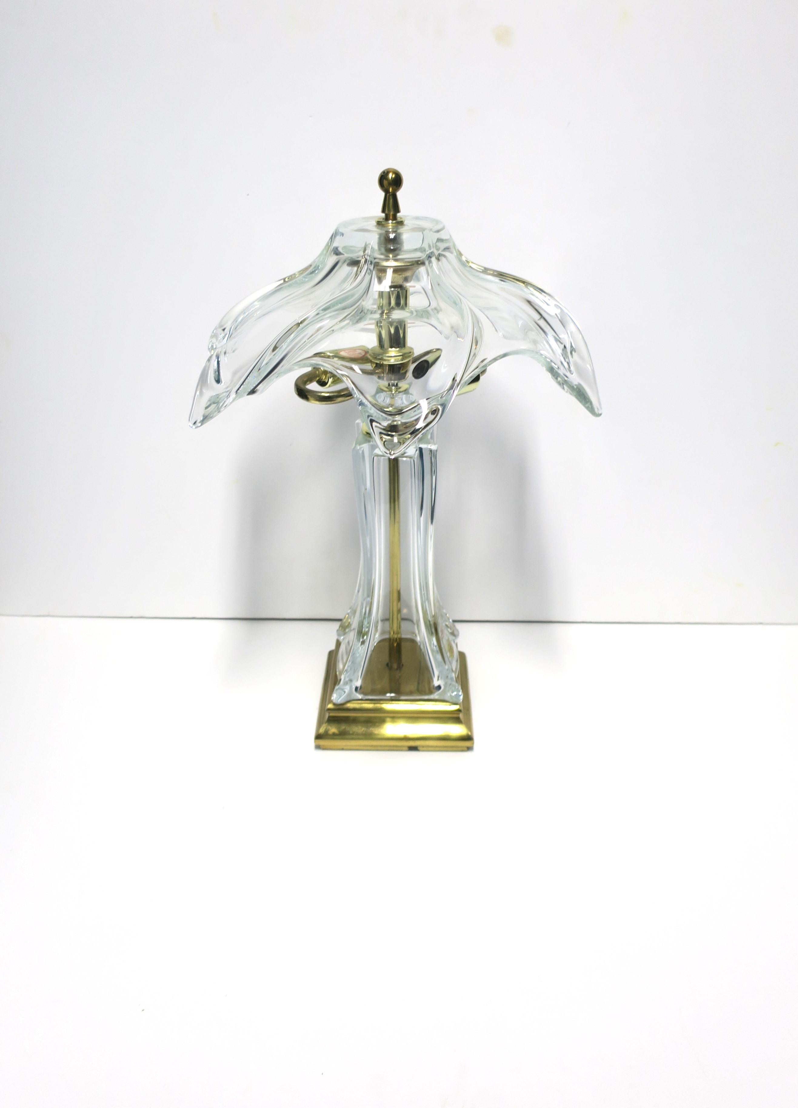 French Crystal and Brass Desk or Table Lamp In Good Condition For Sale In New York, NY
