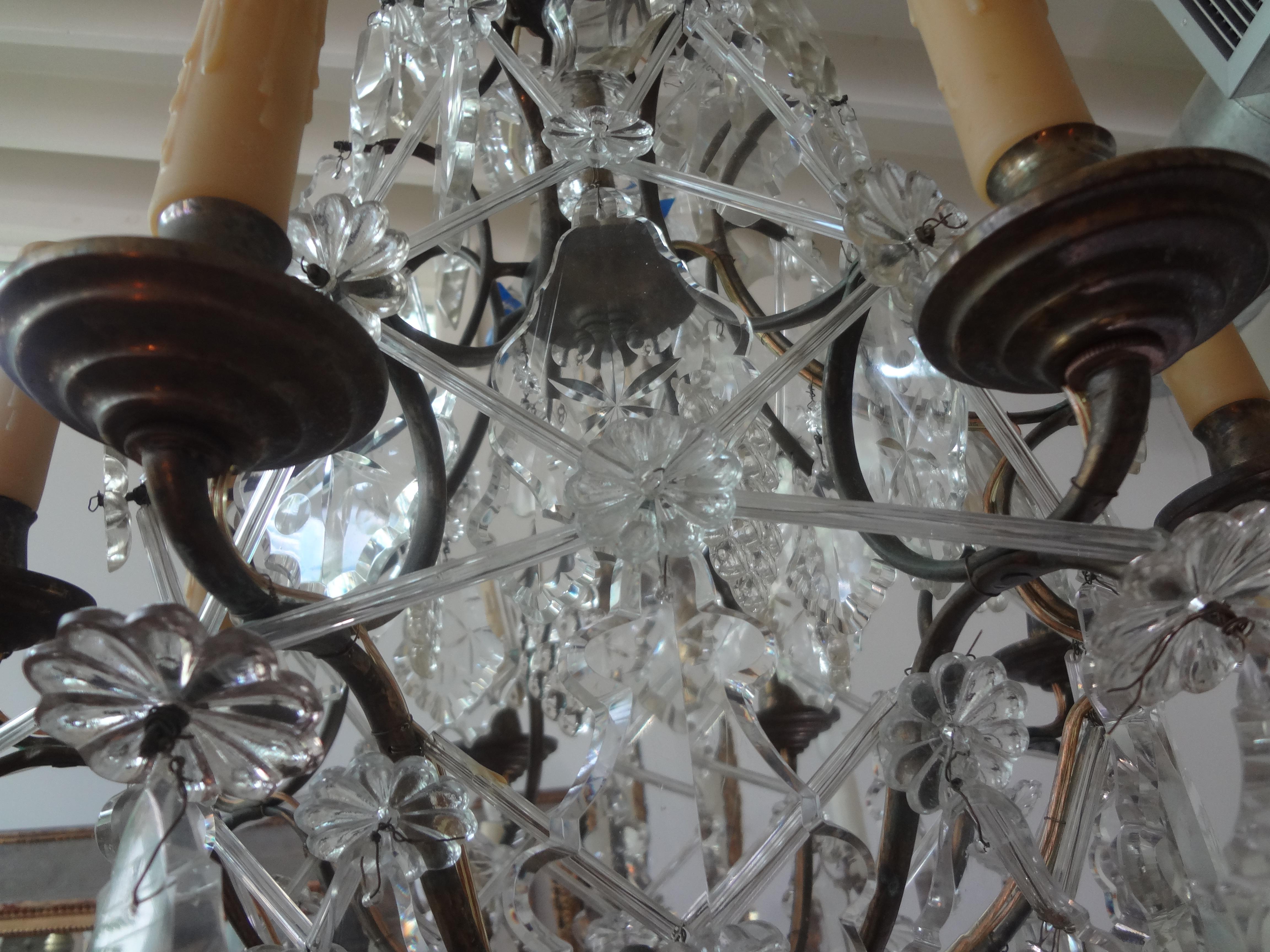 French Crystal and Bronze Chandelier Attributed to Maison Baguès In Good Condition For Sale In Houston, TX