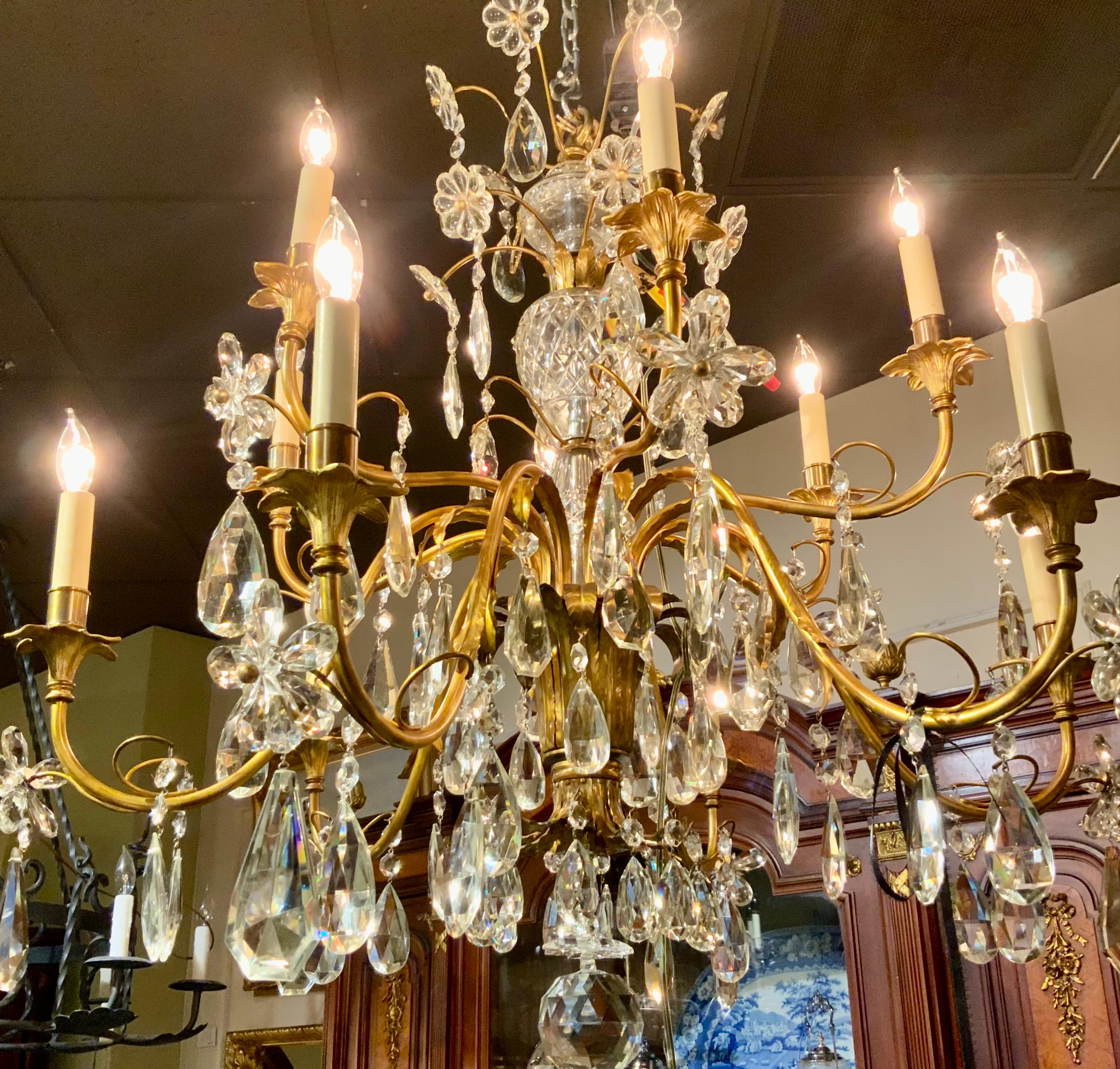 French crystal and bronze dore 10 light chandelier  For Sale 2