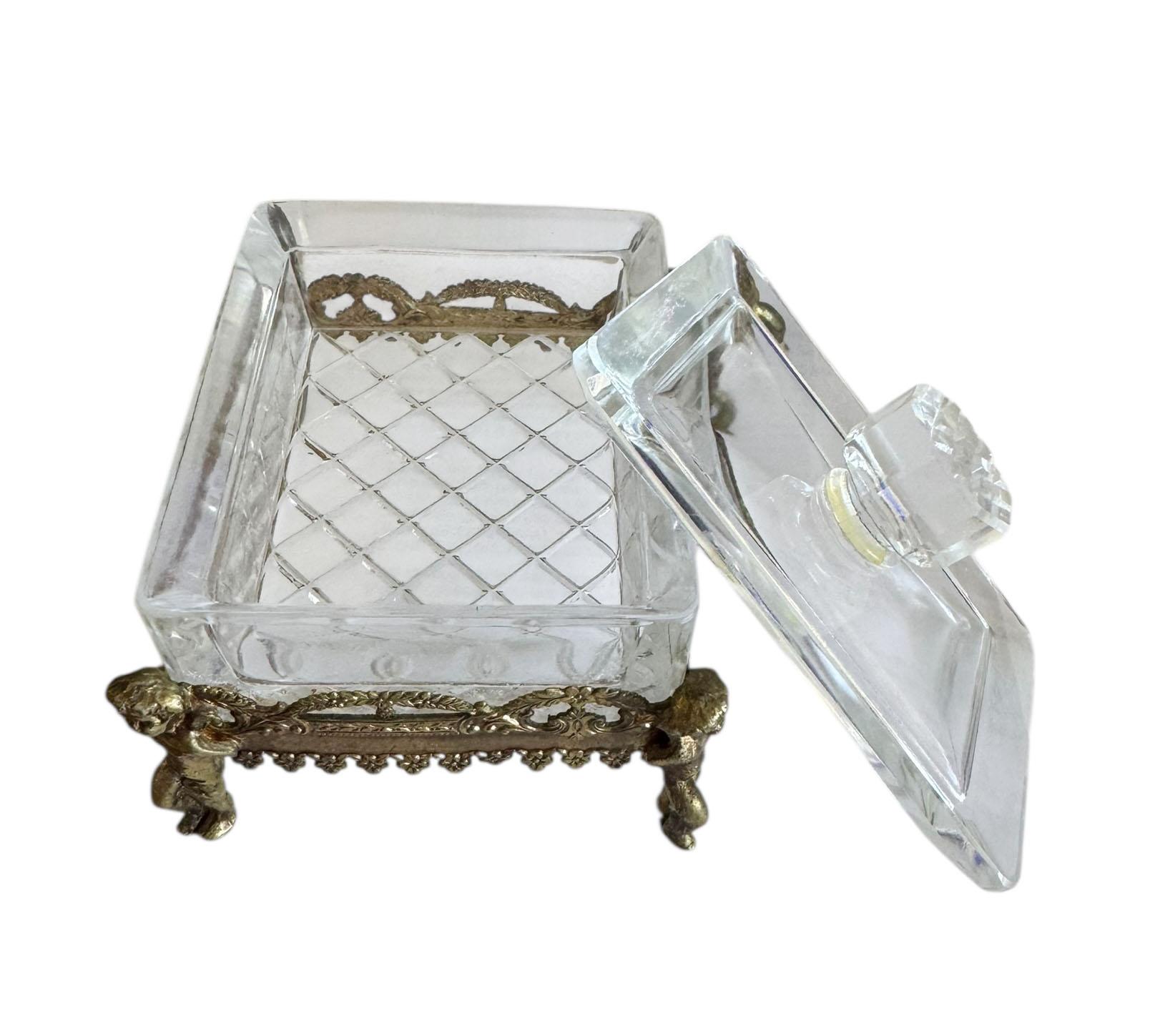 French Crystal and Bronze Dresser Box with Cherubs For Sale 1
