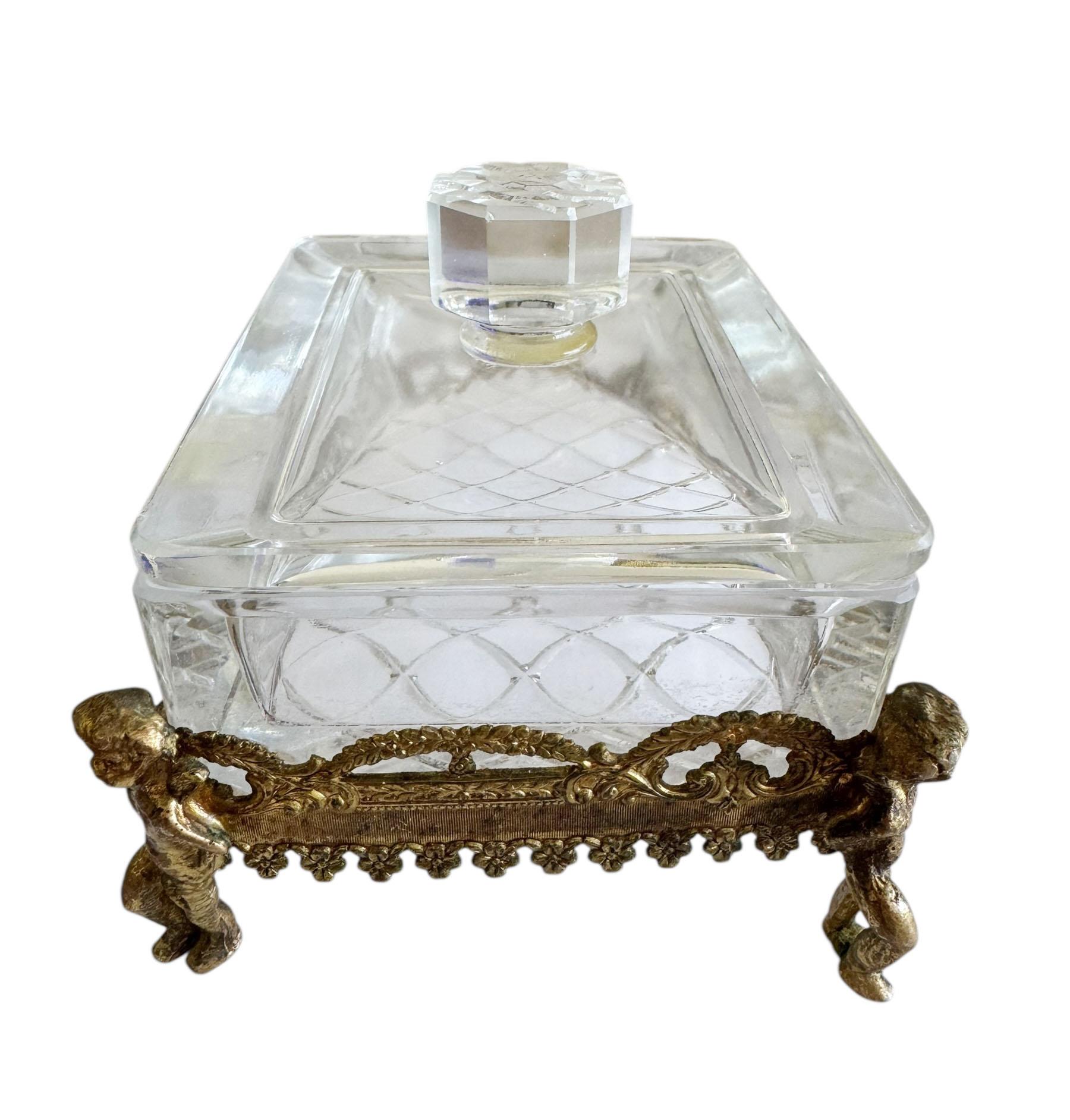 French Crystal and Bronze Dresser Box with Cherubs For Sale 2