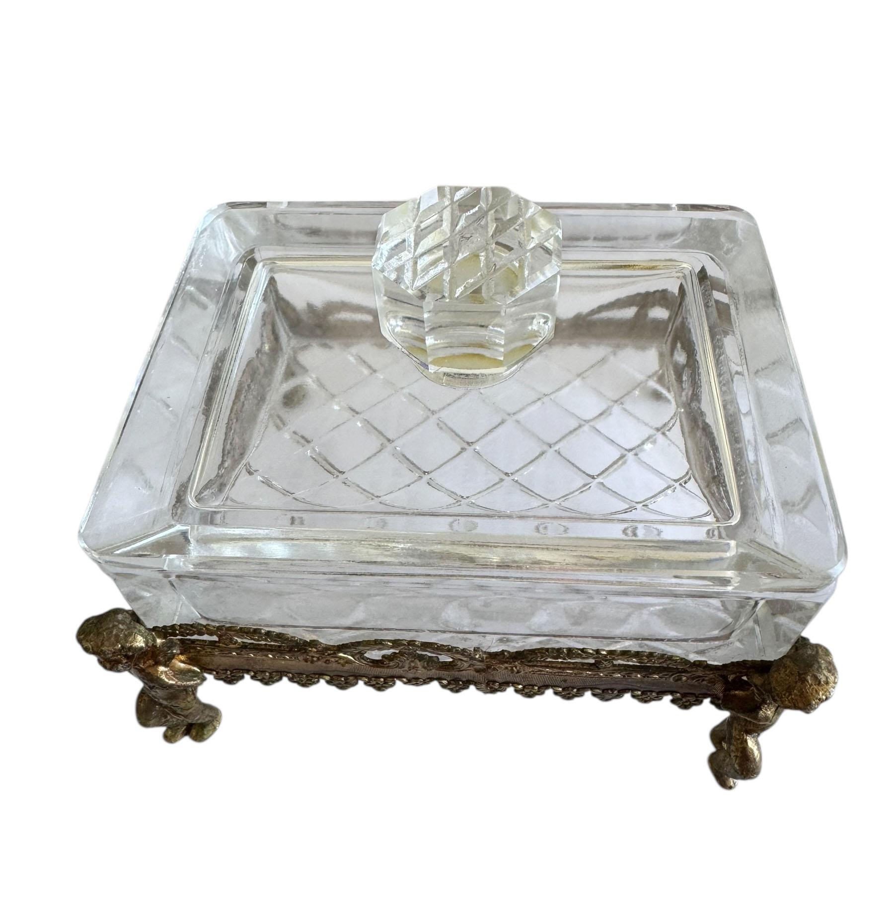 French Crystal and Bronze Dresser Box with Cherubs For Sale 5
